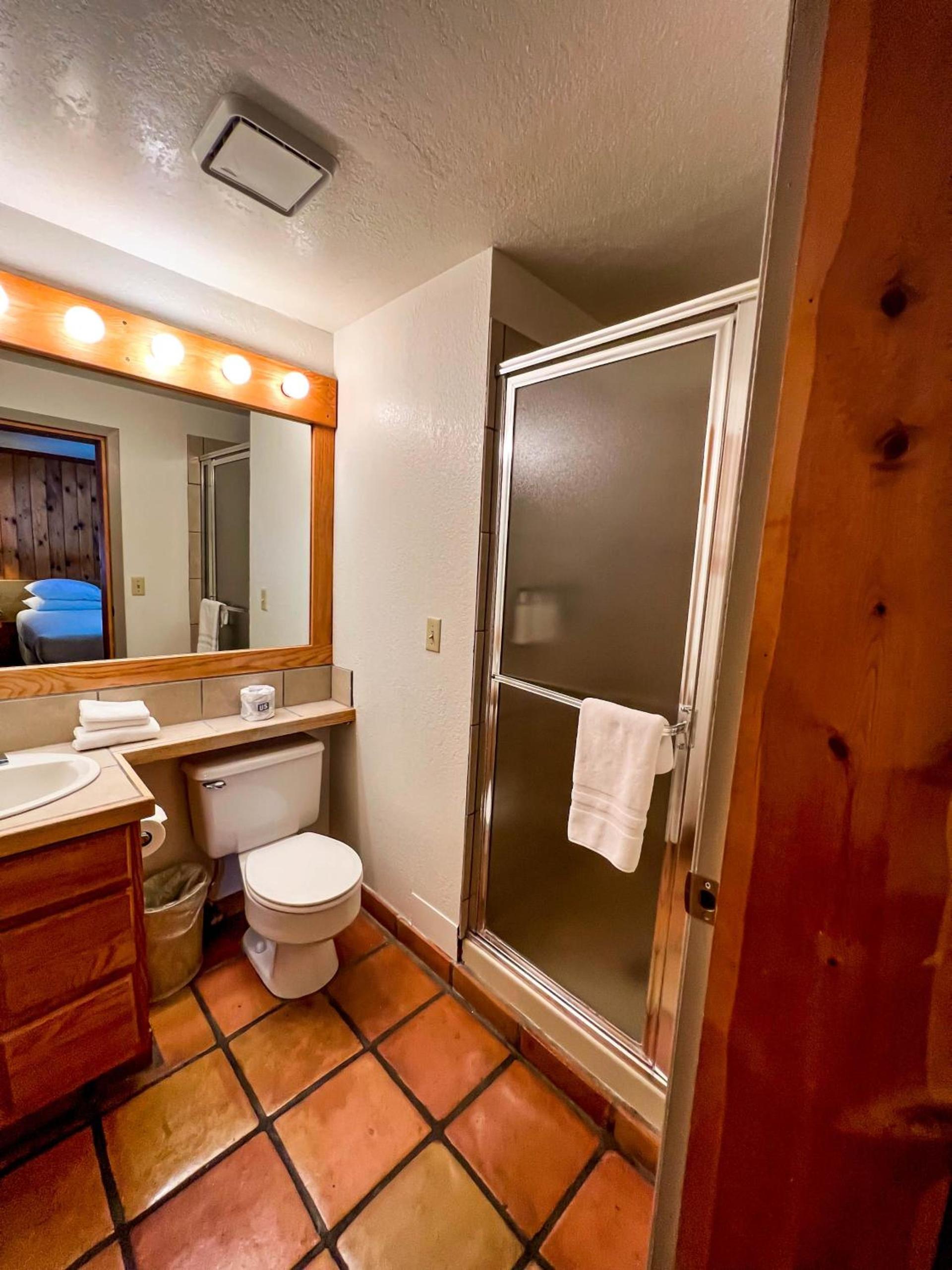 Red Stone Inn photo 20