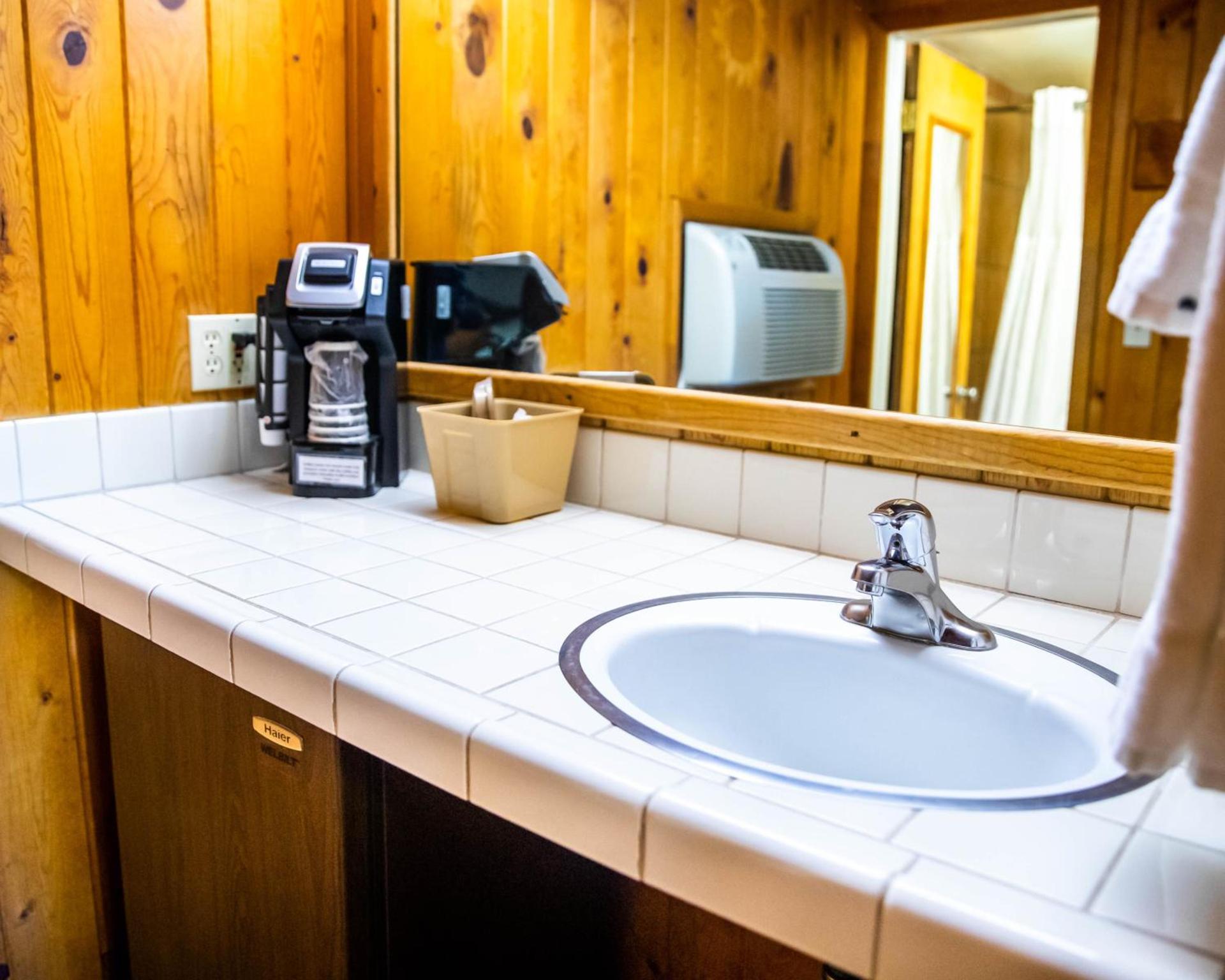 Big Horn Lodge photo 31