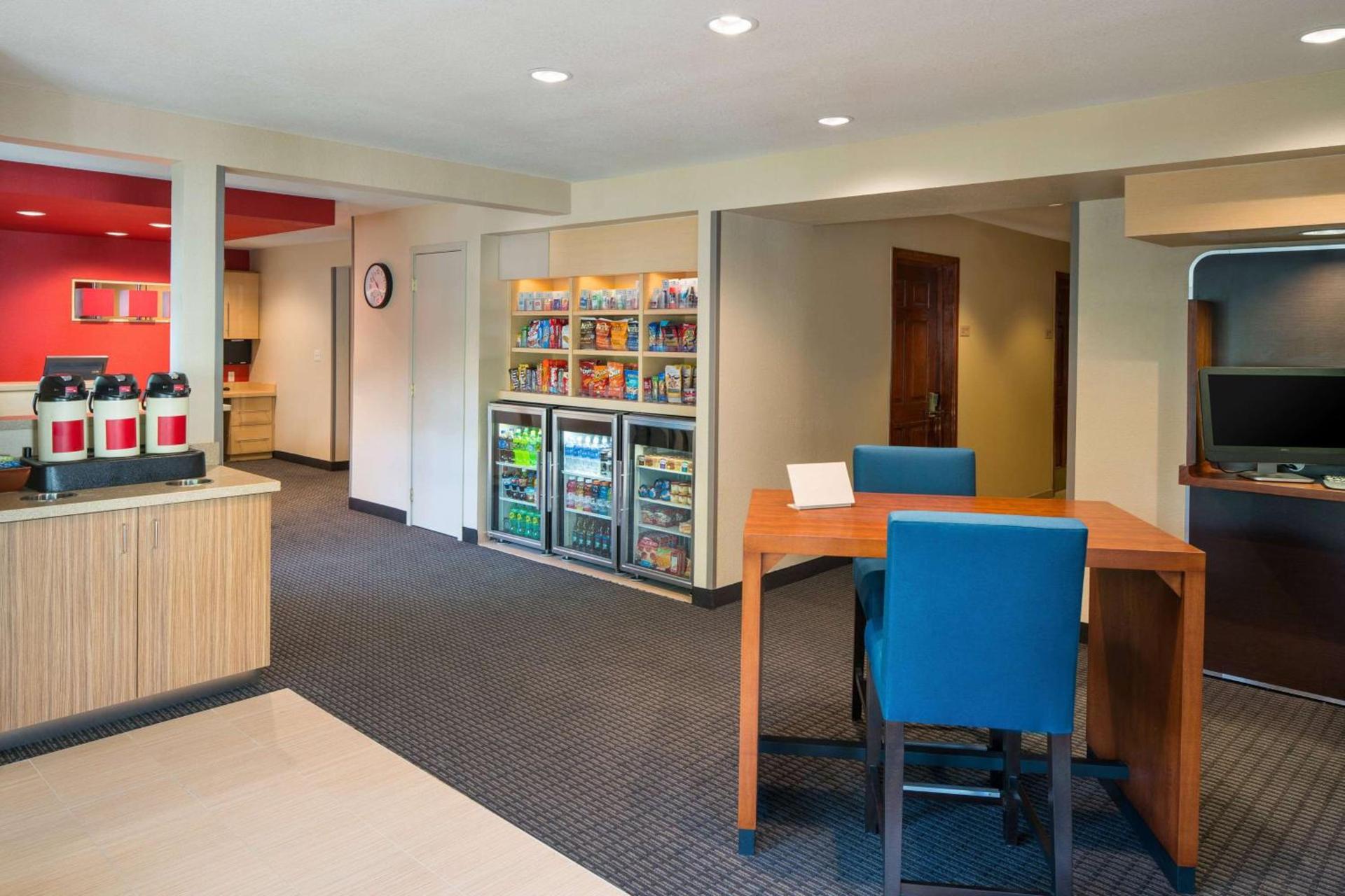 Sonesta Simply Suites Seattle Renton photo 3