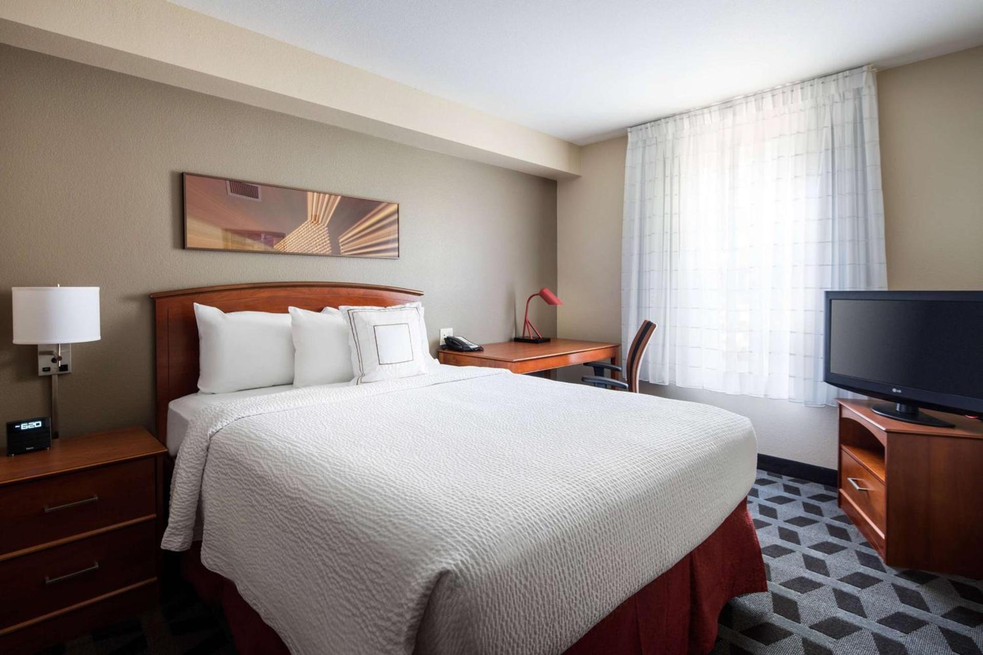 Sonesta Simply Suites Seattle Renton photo 10