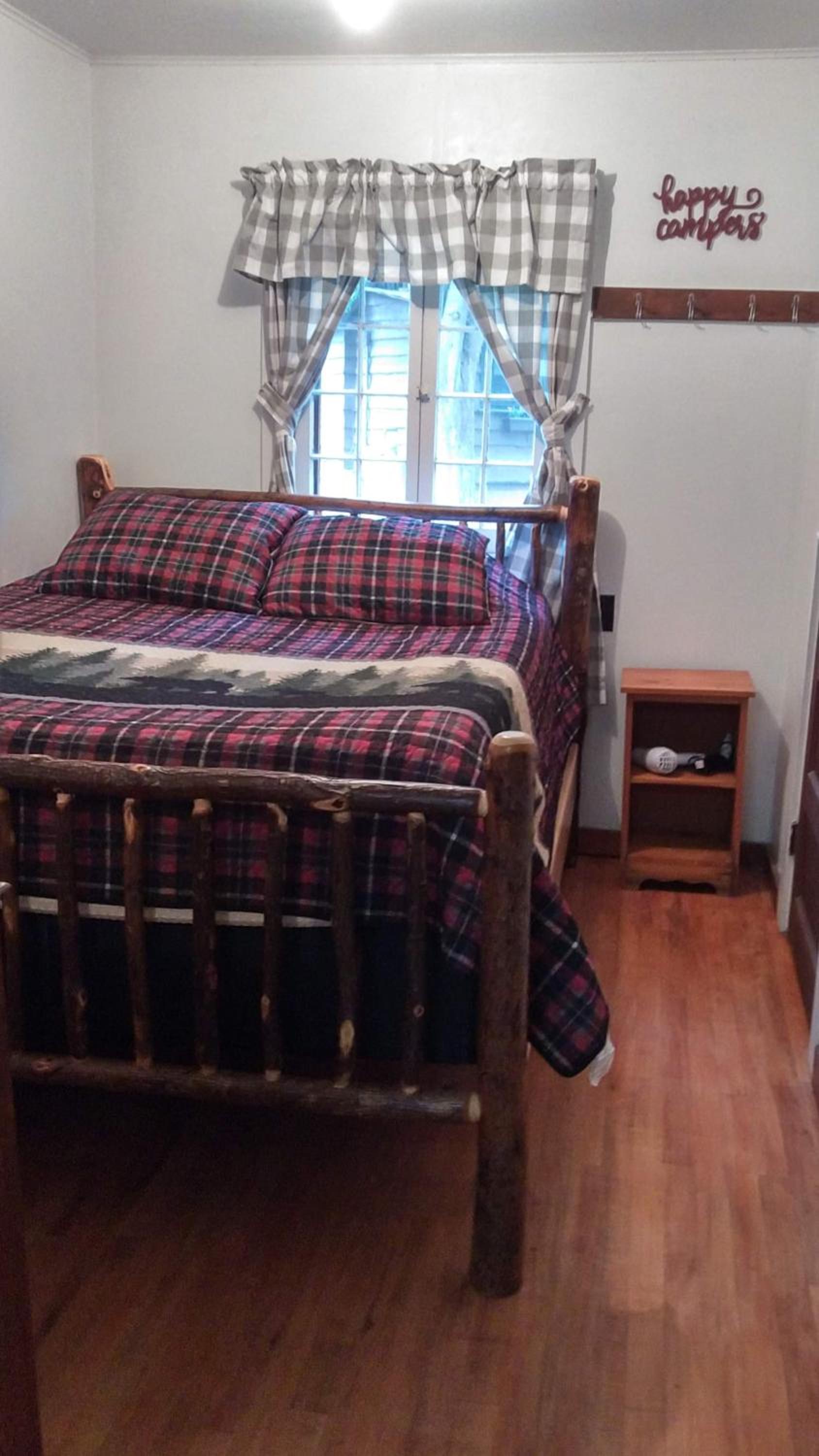 Moreno's Adirondack Cabins photo 96