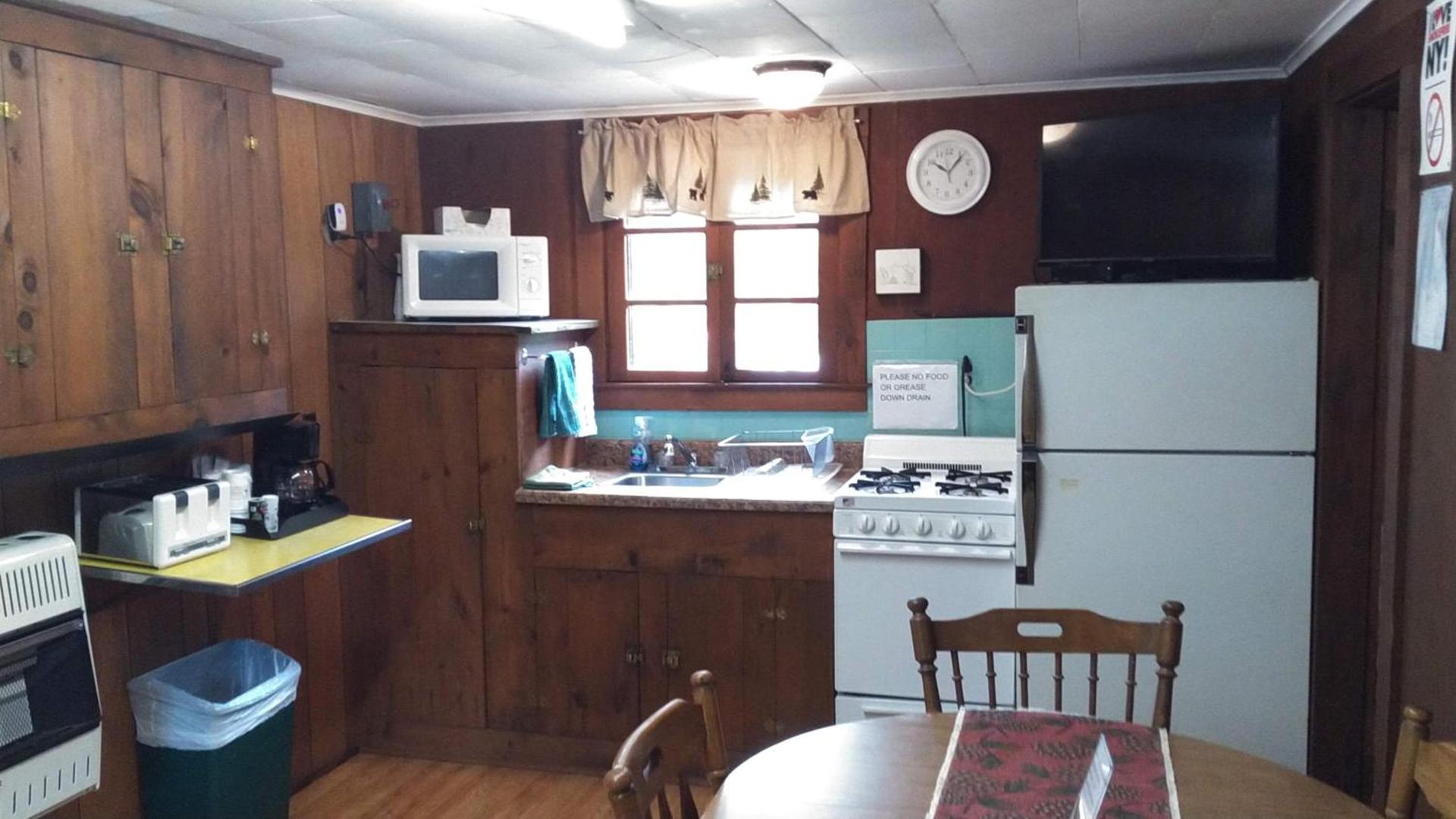 Moreno's Adirondack Cabins photo 84
