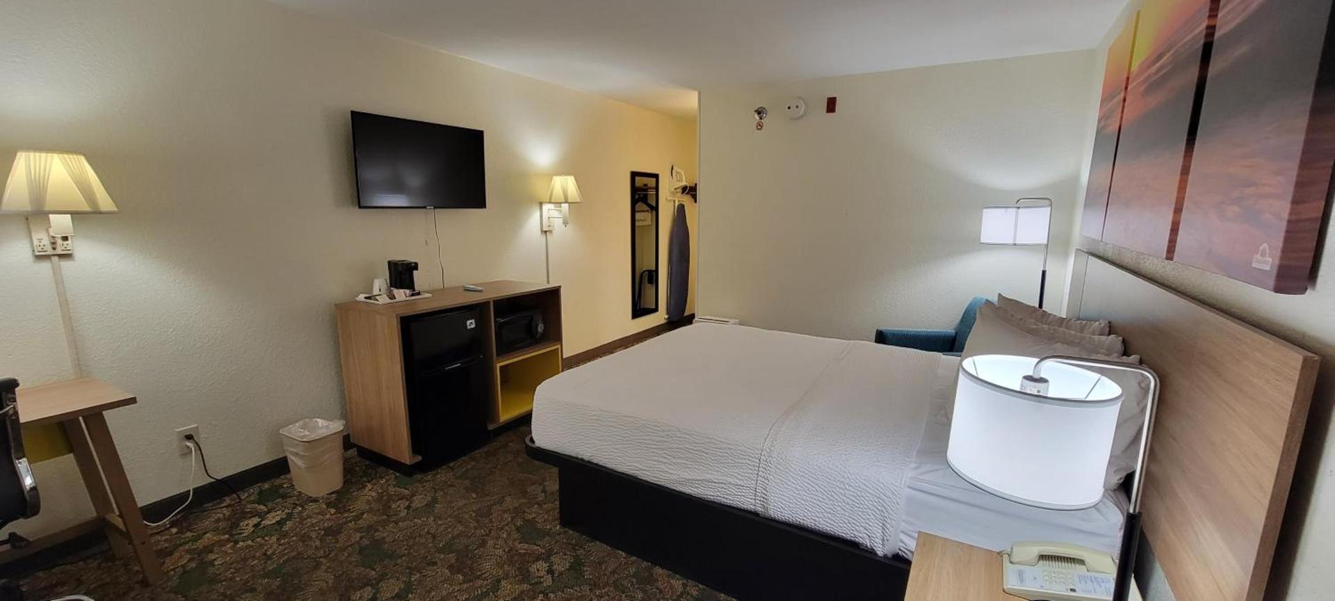 Hotel Carolina A Days Inn by Wyndham photo 44