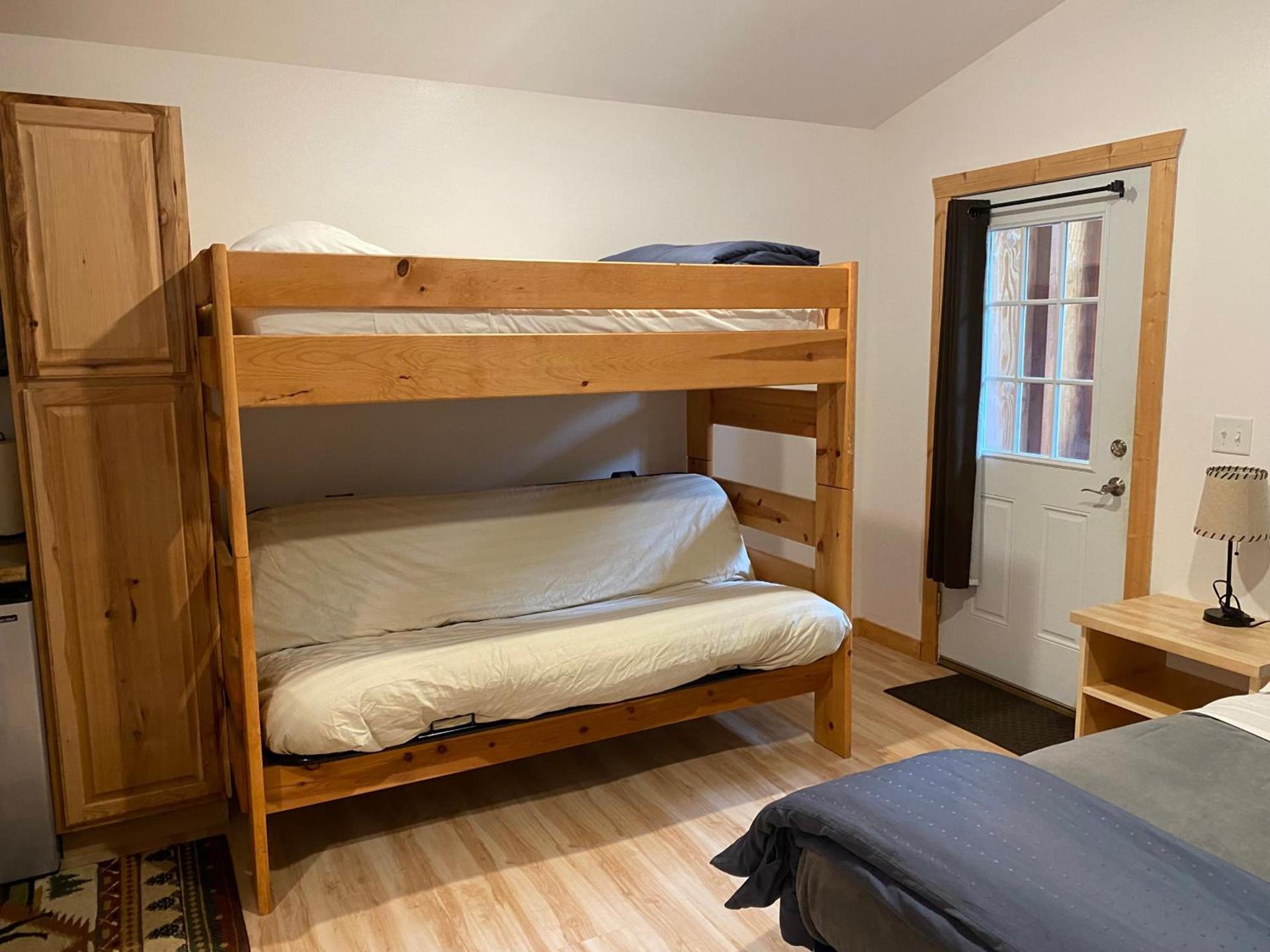 Talkeetna Wilderness Lodge & Cabin Rentals photo 41