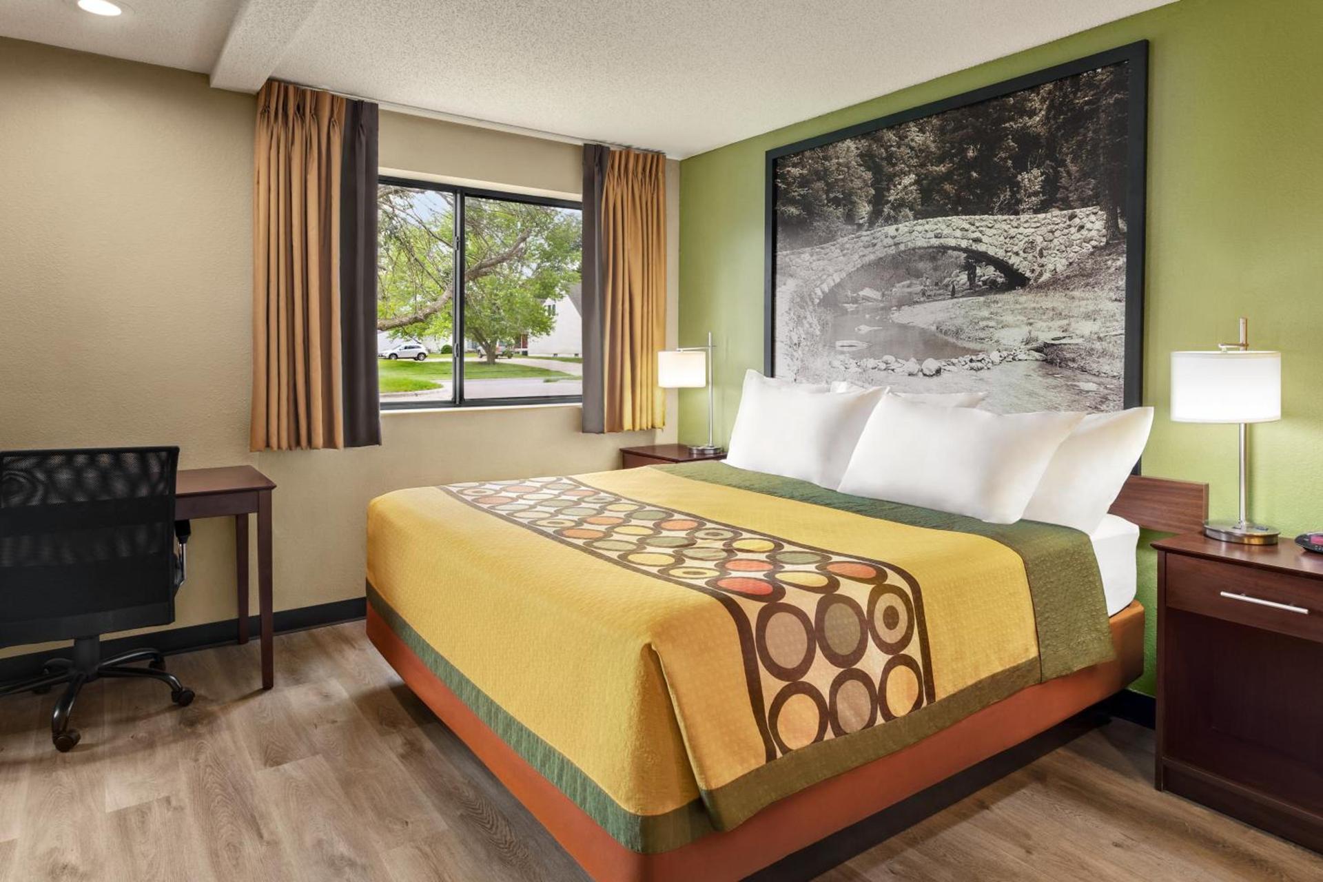 Super 8 by Wyndham Ankeny/Des Moines Area photo 28