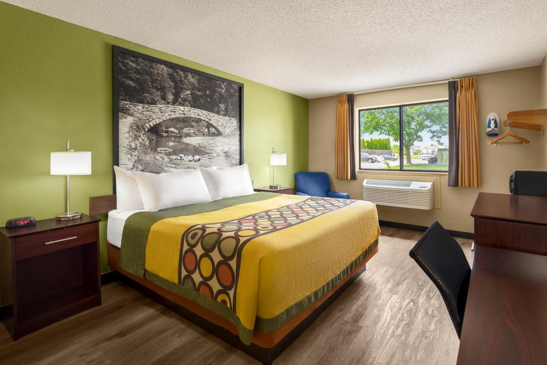 Super 8 by Wyndham Ankeny/Des Moines Area photo 39