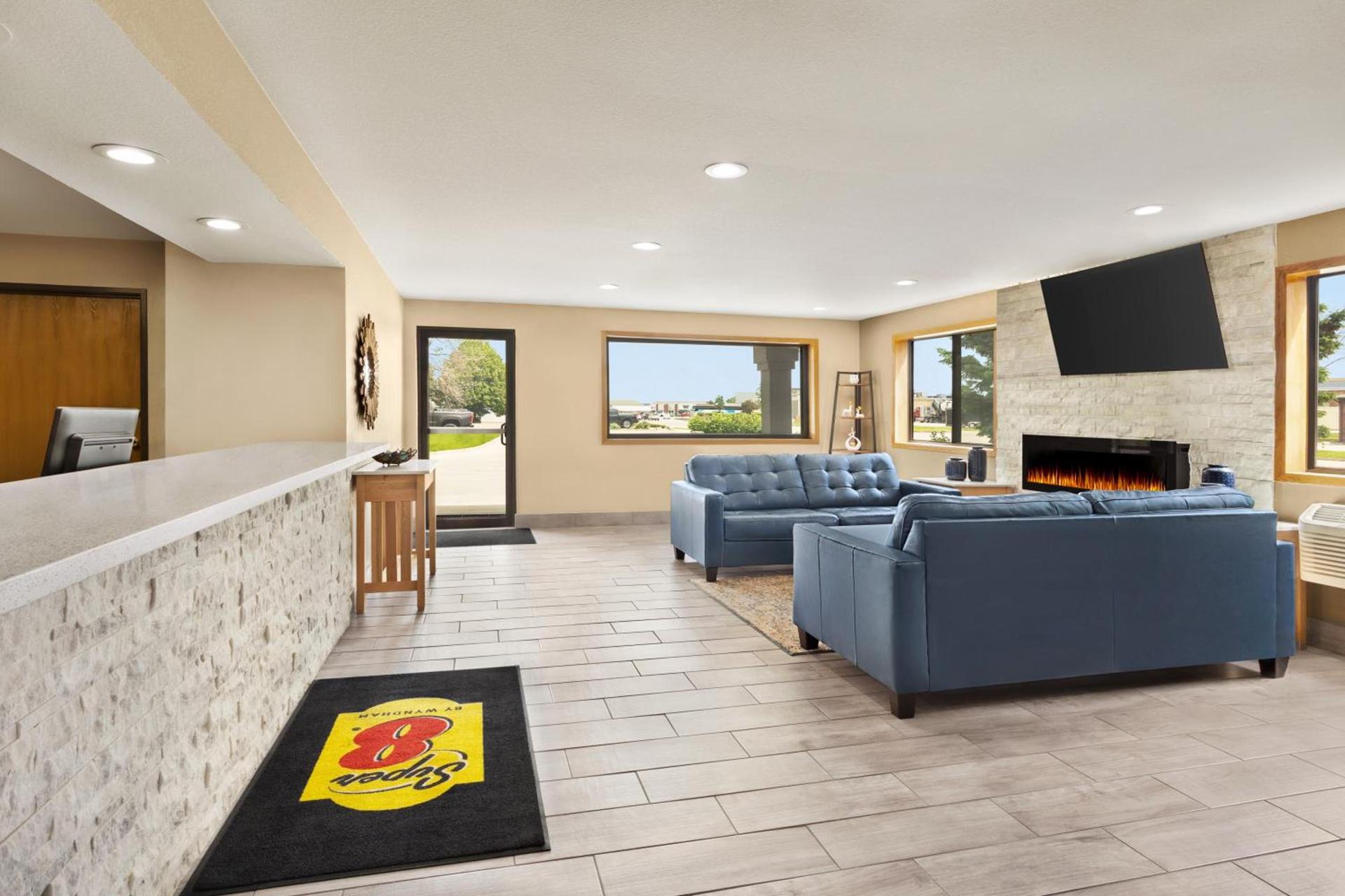 Super 8 by Wyndham Ankeny/Des Moines Area photo 44