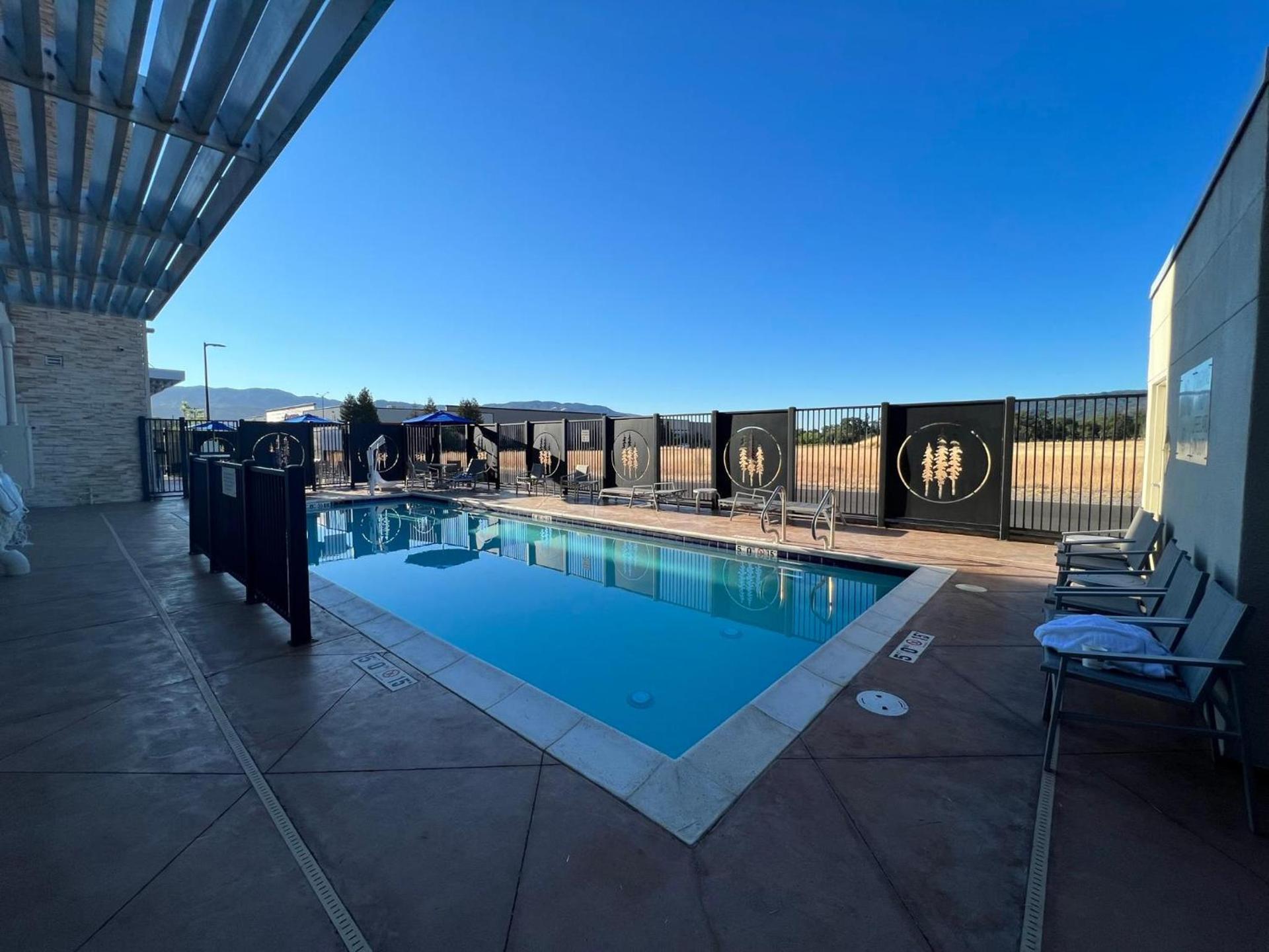 Holiday Inn Express & Suites - Ukiah by IHG photo 47