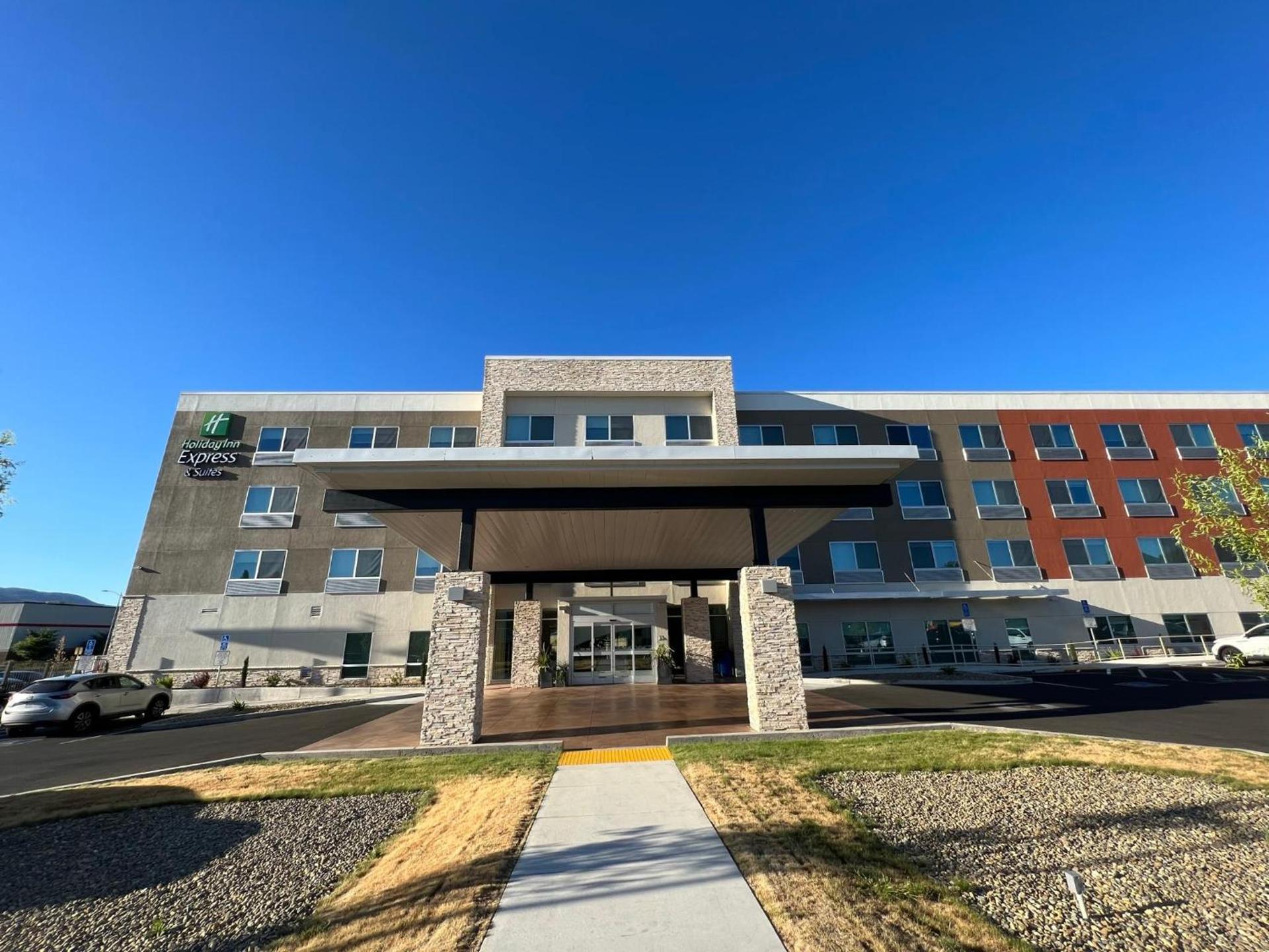 Holiday Inn Express & Suites - Ukiah by IHG photo 45