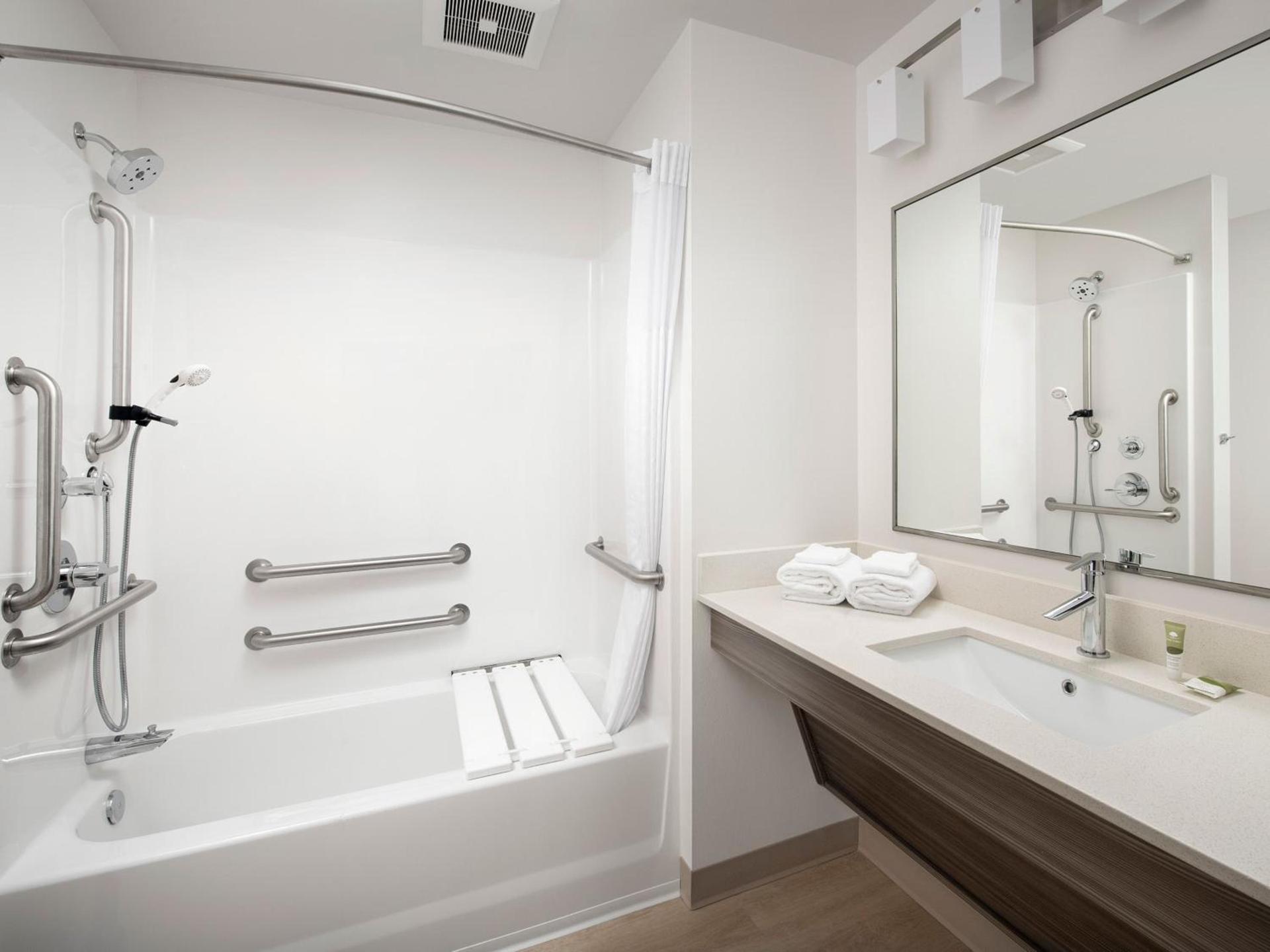 WoodSpring Suites Seattle Everett photo 21