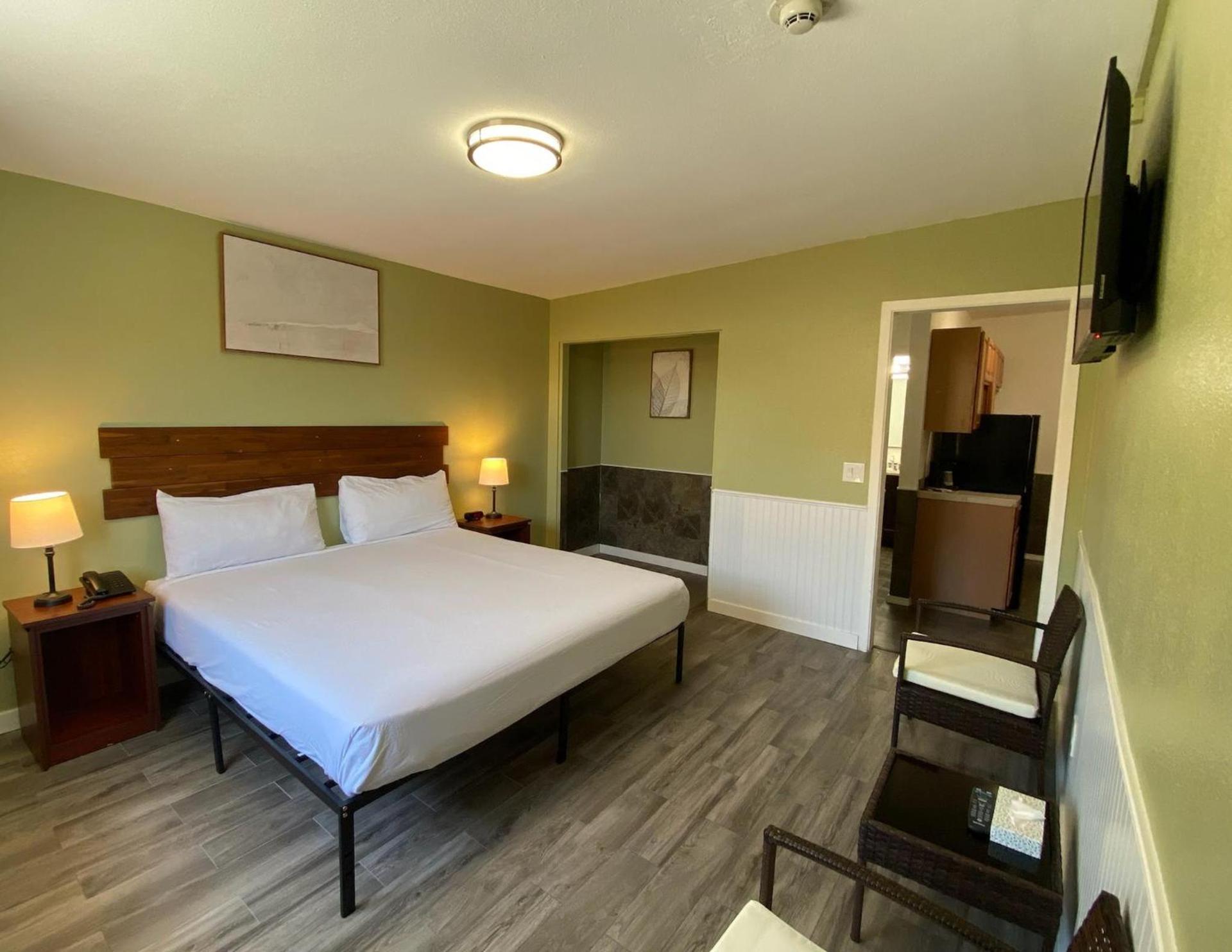 Europa Inn & Suites photo 36