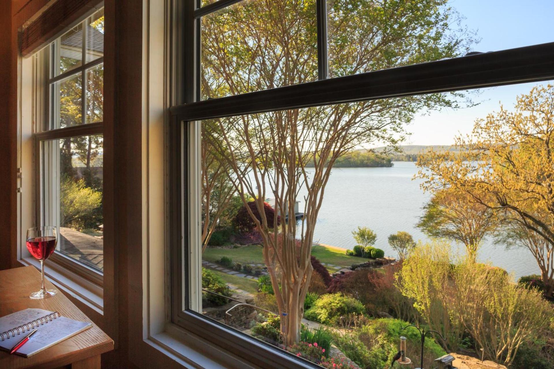 Lookout Point Lakeside Inn photo 26