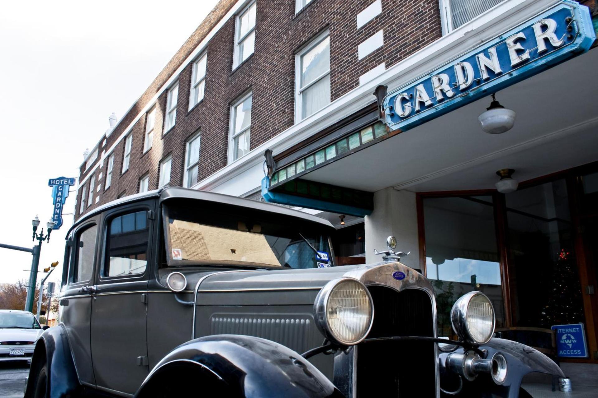 Gardner Hotel & Hostel photo 1