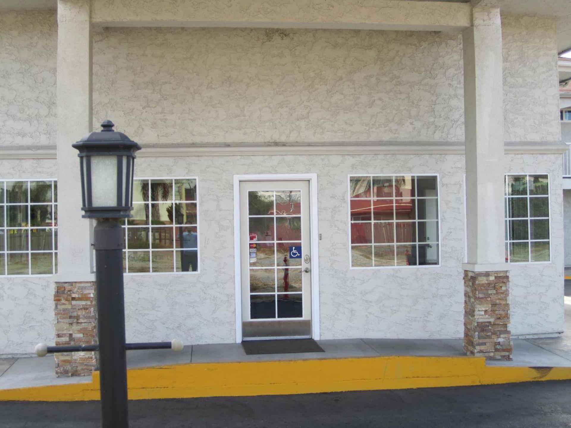 Motel 6-Anaheim, CA photo 18