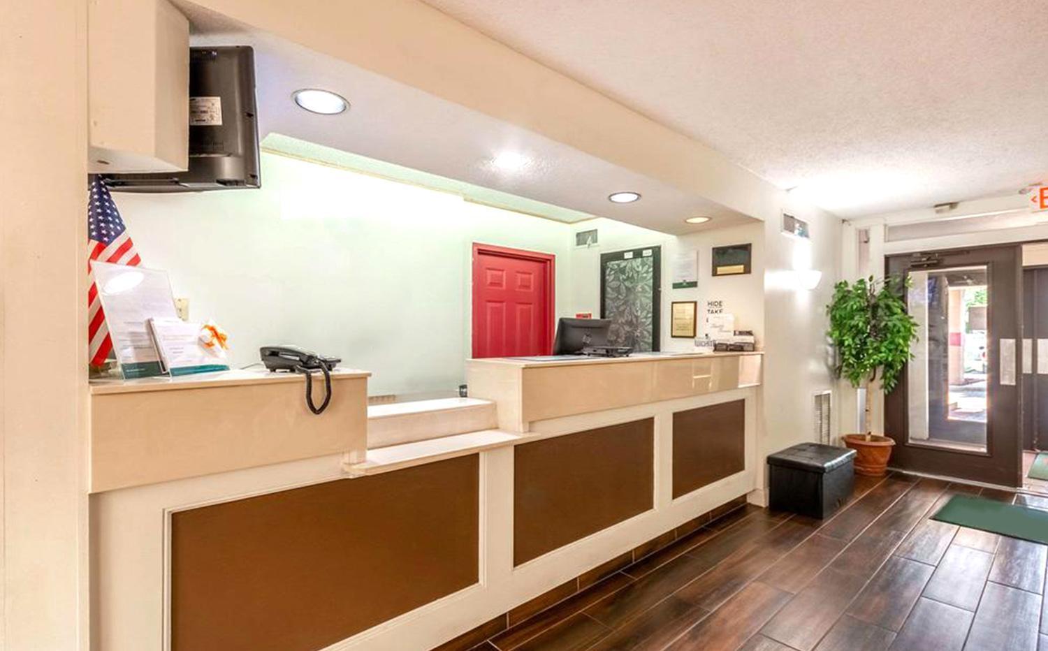 Coratel Suites photo 2