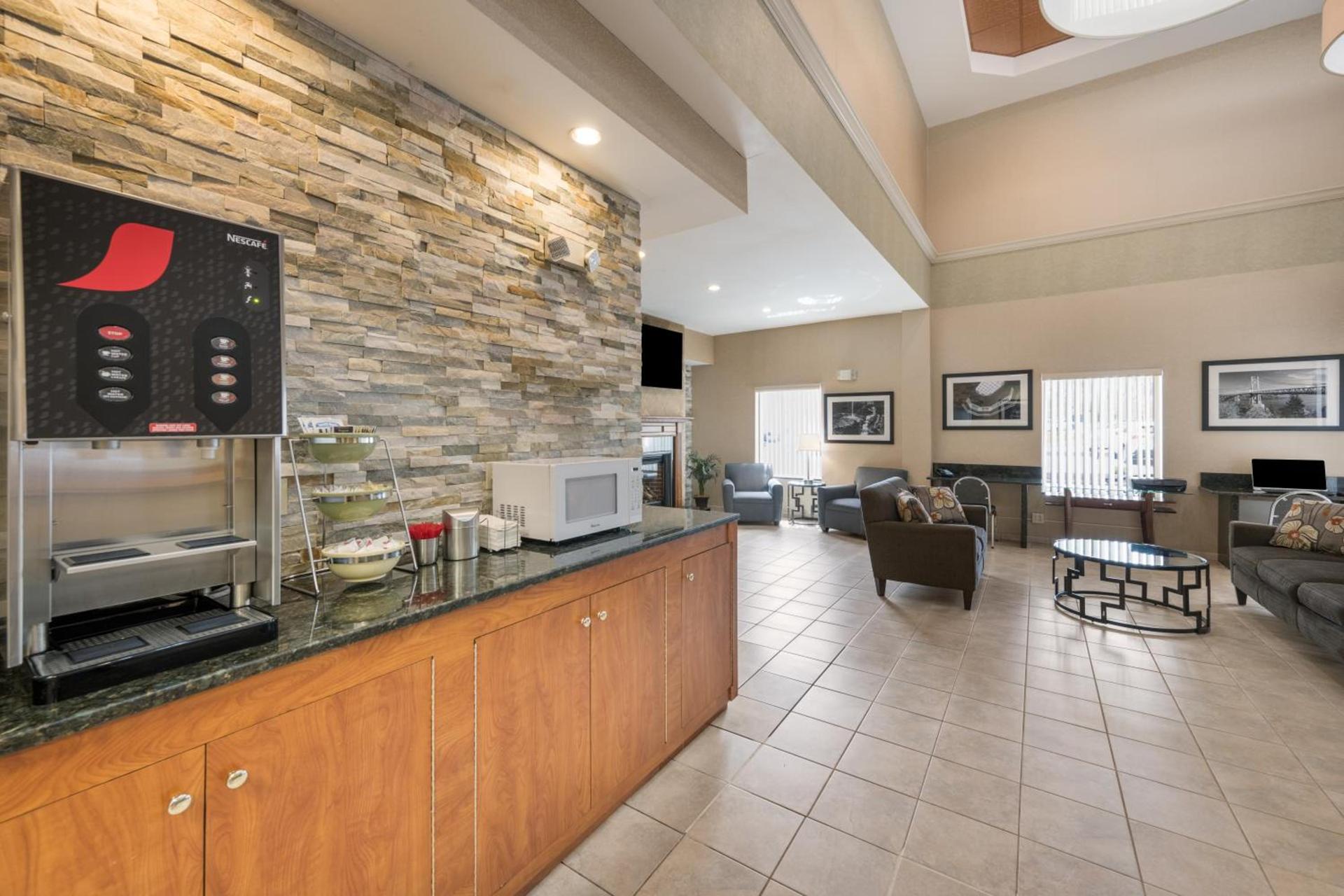 Quality Inn & Suites Fishkill South near I-84 photo 31
