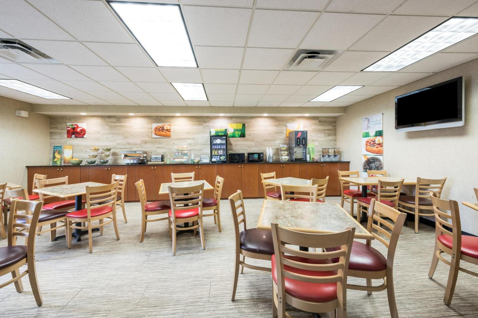 Quality Inn & Suites Fishkill South near I-84 photo 30