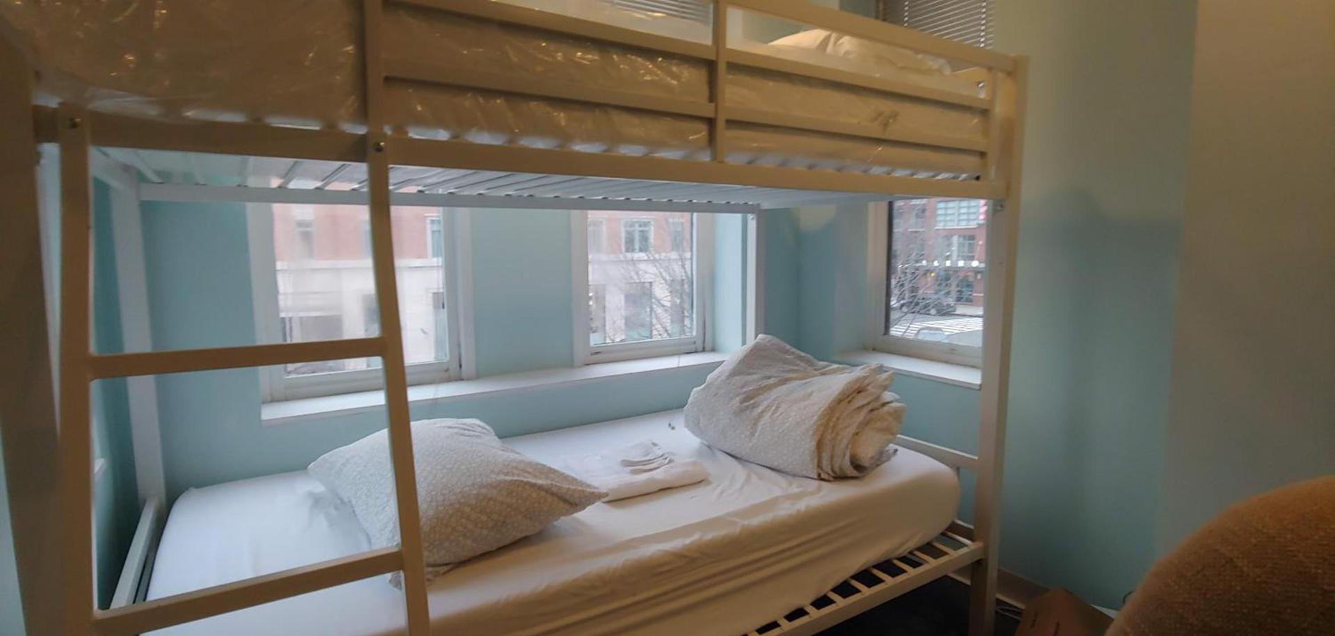 U Street Capsule Hostel photo 4