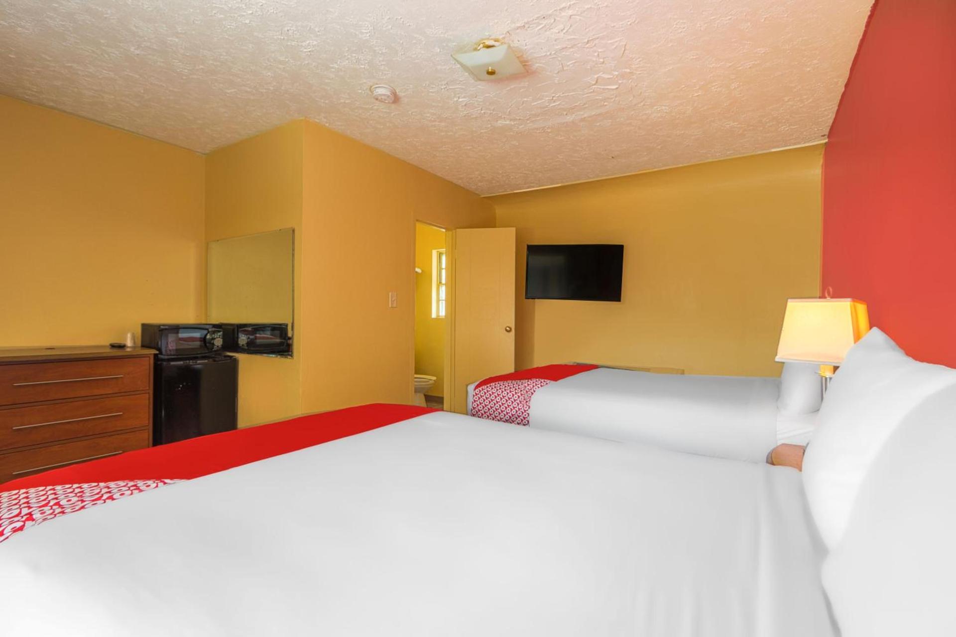 OYO Hotel North Lima OH - Boardman photo 11