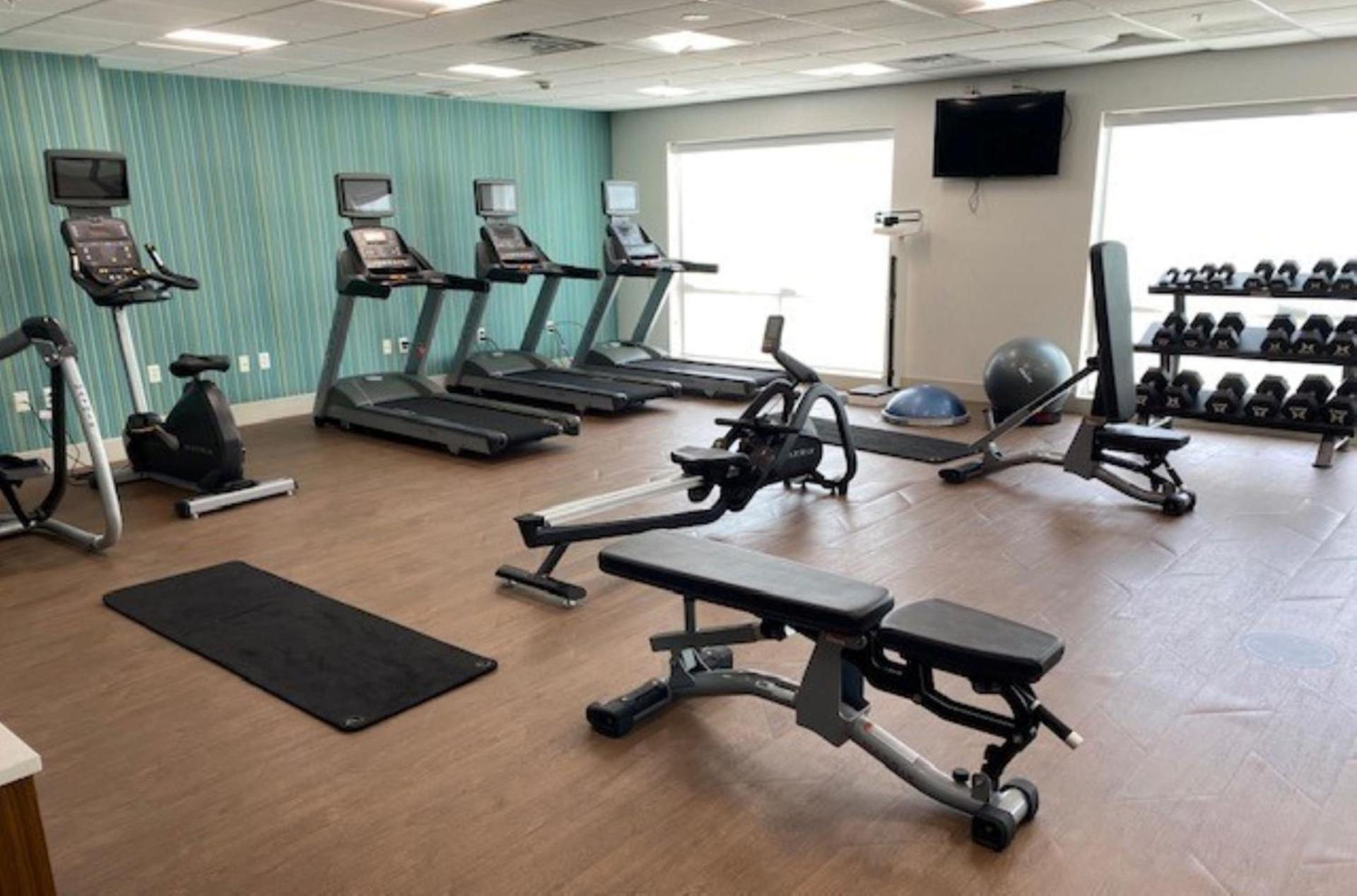 Holiday Inn Express & Suites Warrensburg North by IHG photo 39
