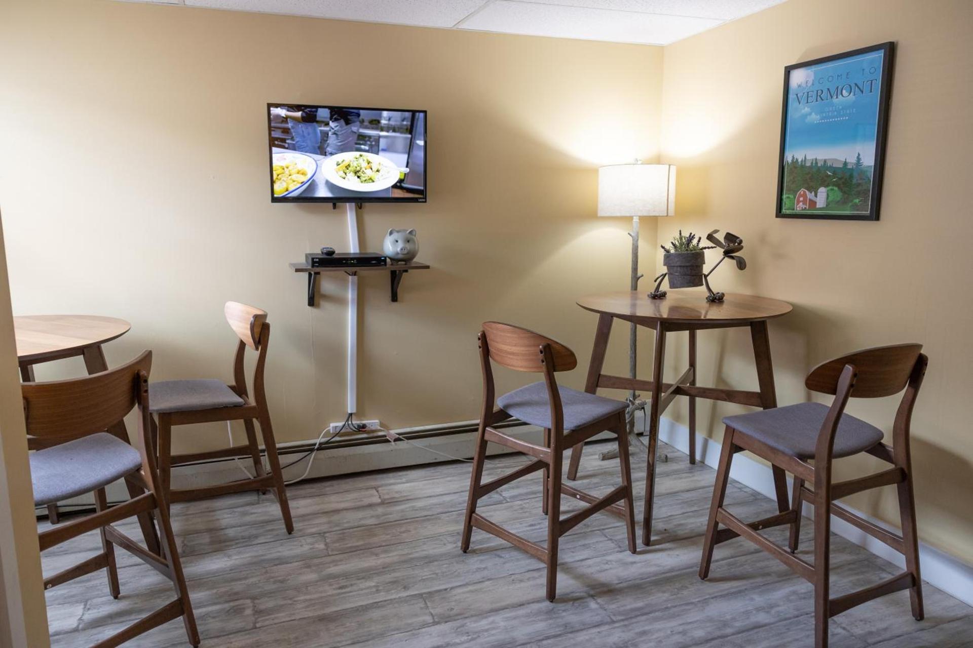 Clear River Inn and Tavern photo 12