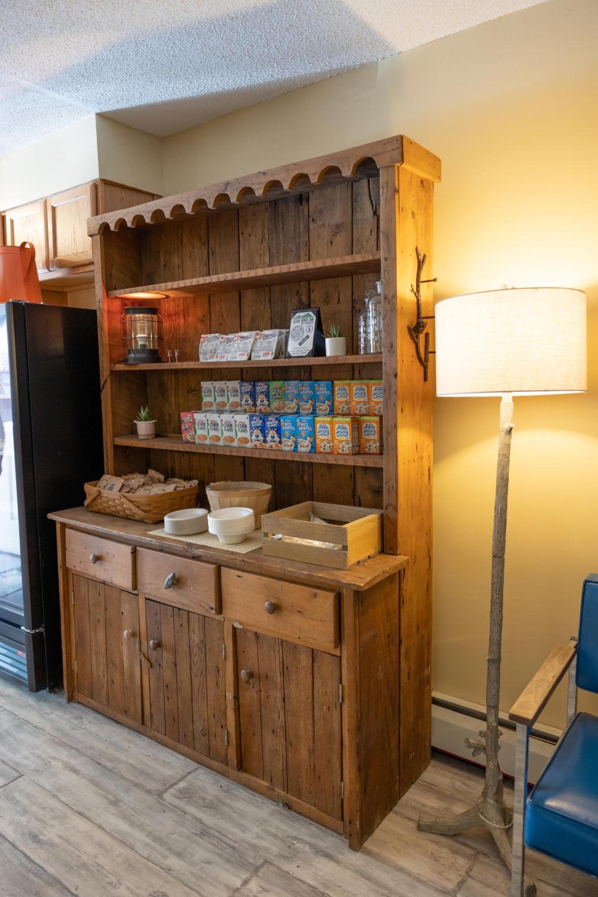 Clear River Inn and Tavern photo 13