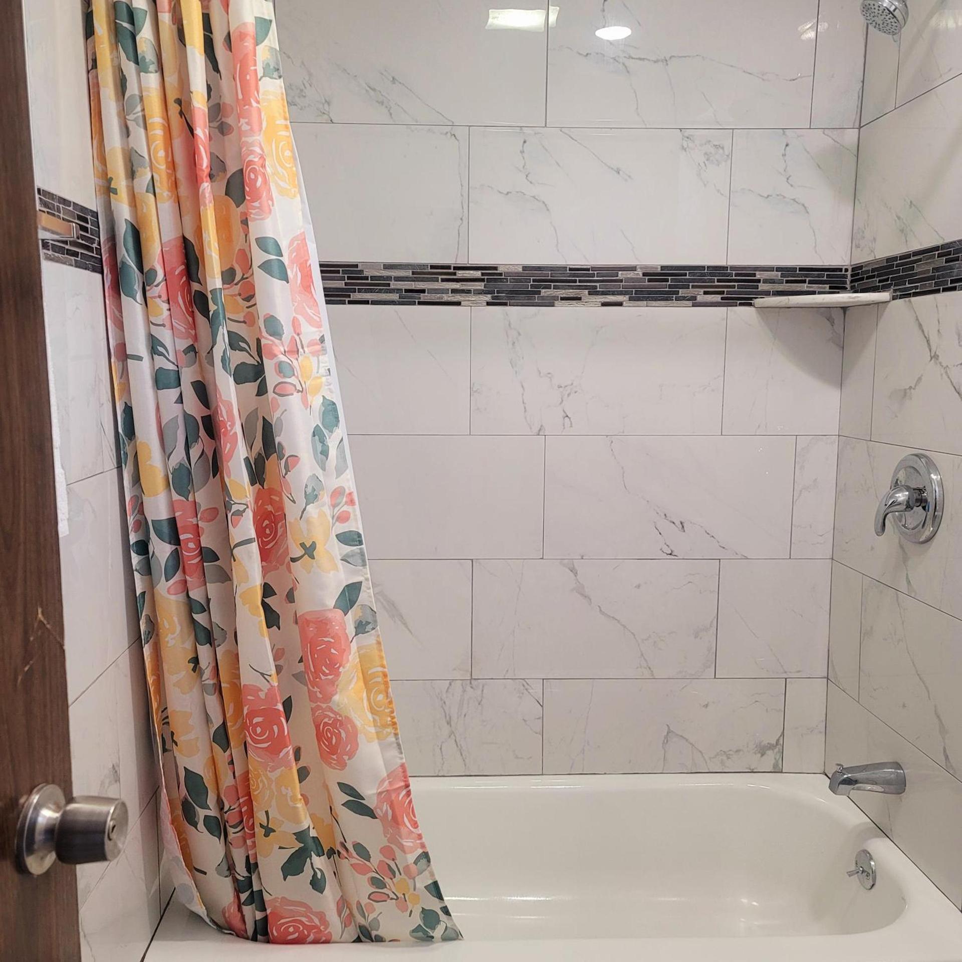 Economy inn photo 4
