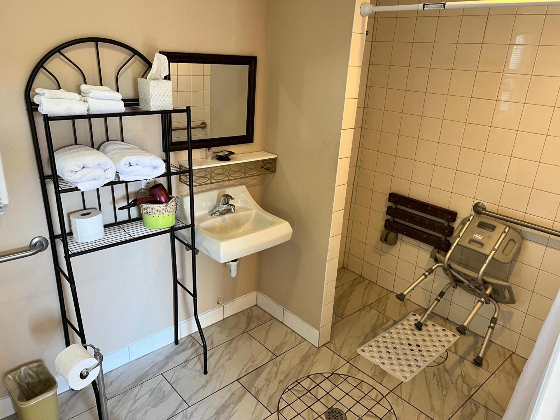 Great House Motel photo 21