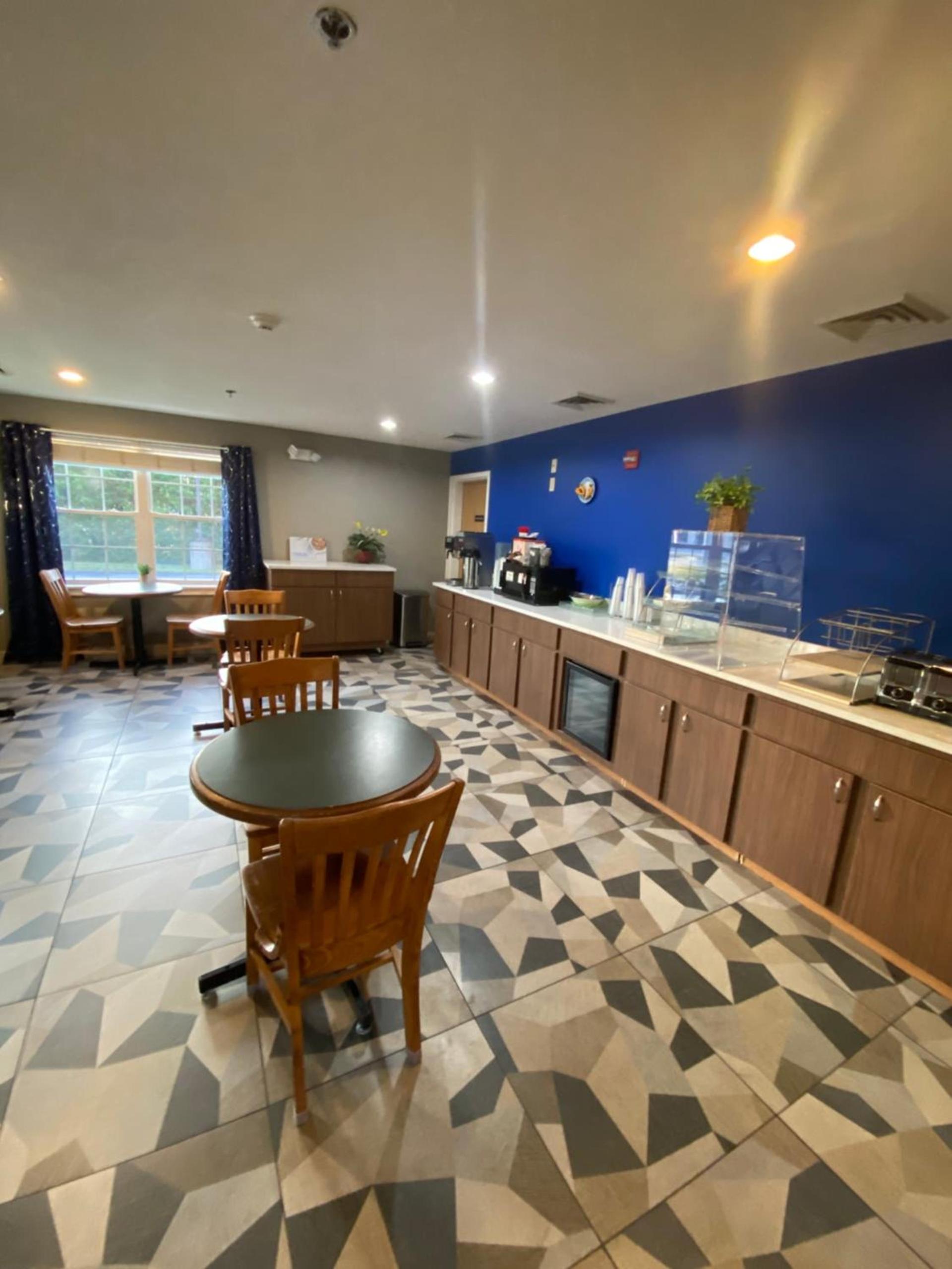 Coos Motor Inn photo 15