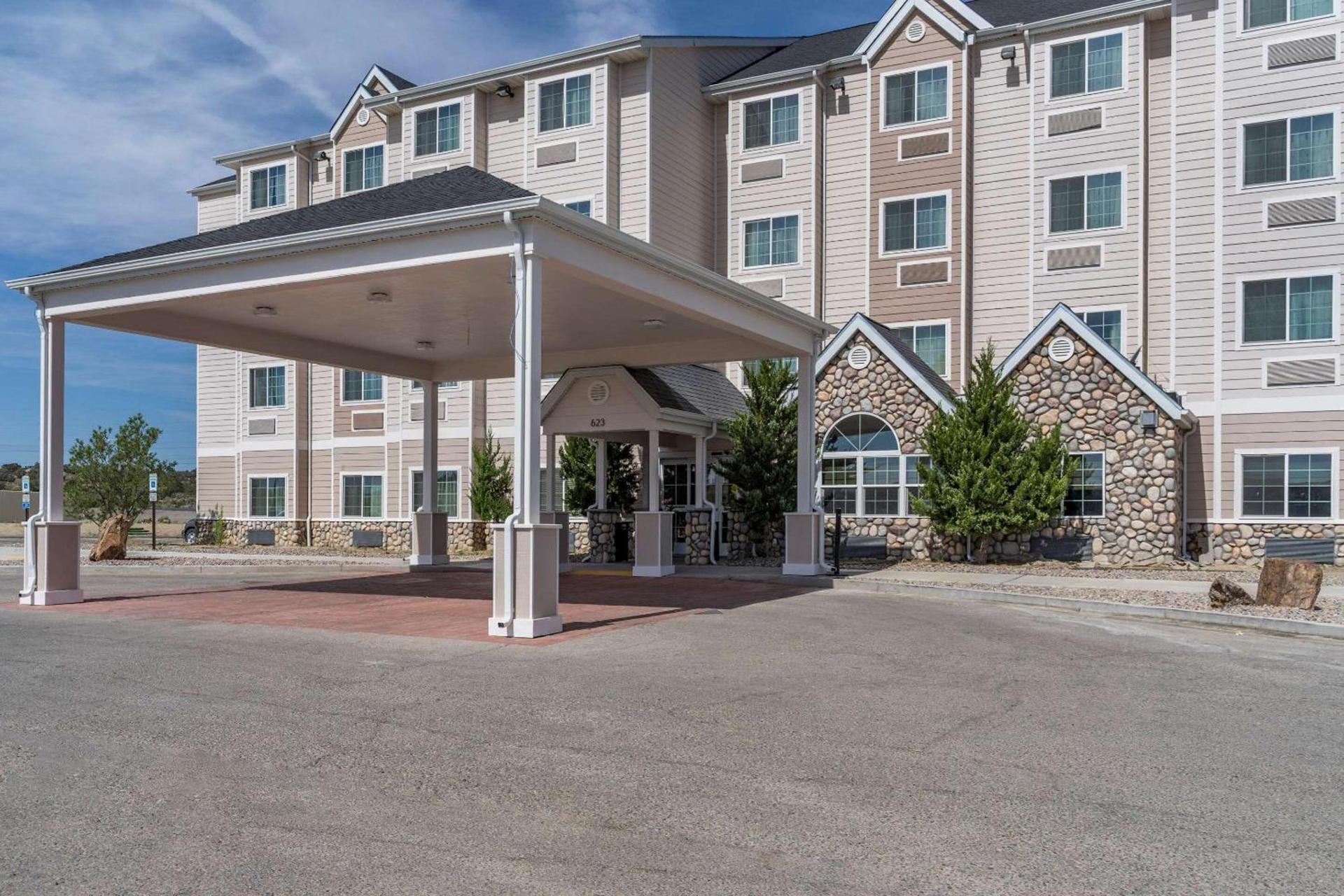 Comfort Inn & Suites Aztec - Farmington Area photo 3