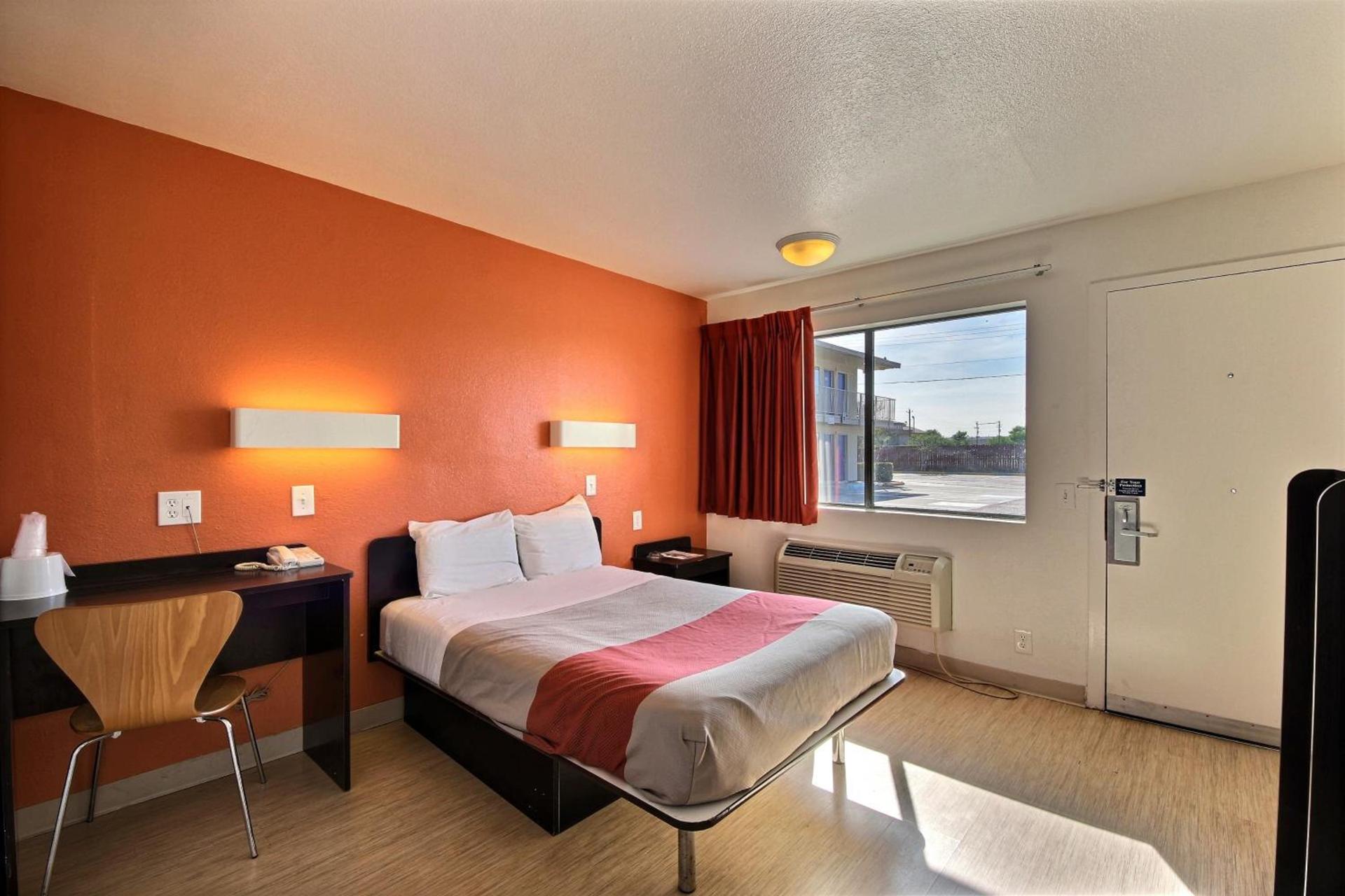 Motel 6-Laredo, TX - South photo 7