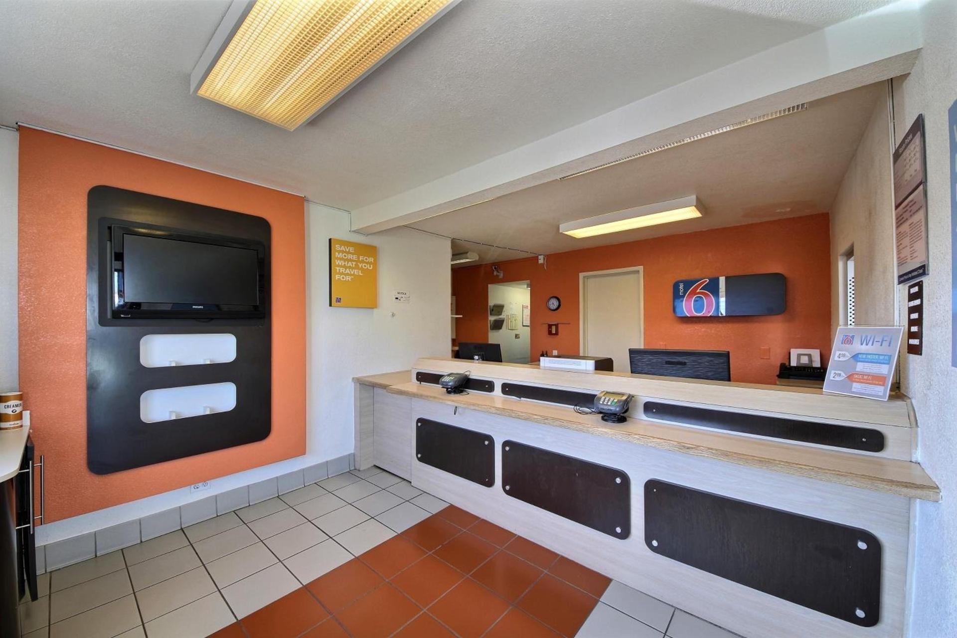 Motel 6-Laredo, TX - South photo 15