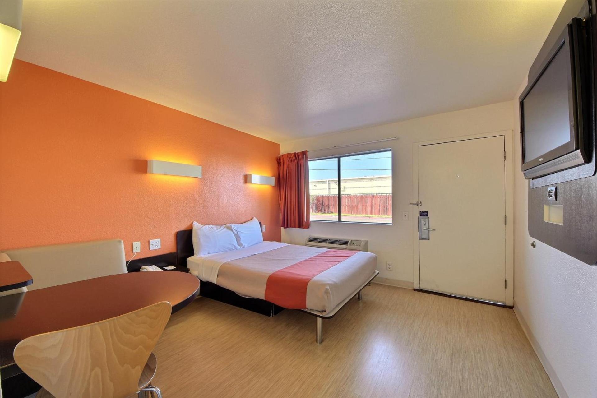 Motel 6-Laredo, TX - South photo 16