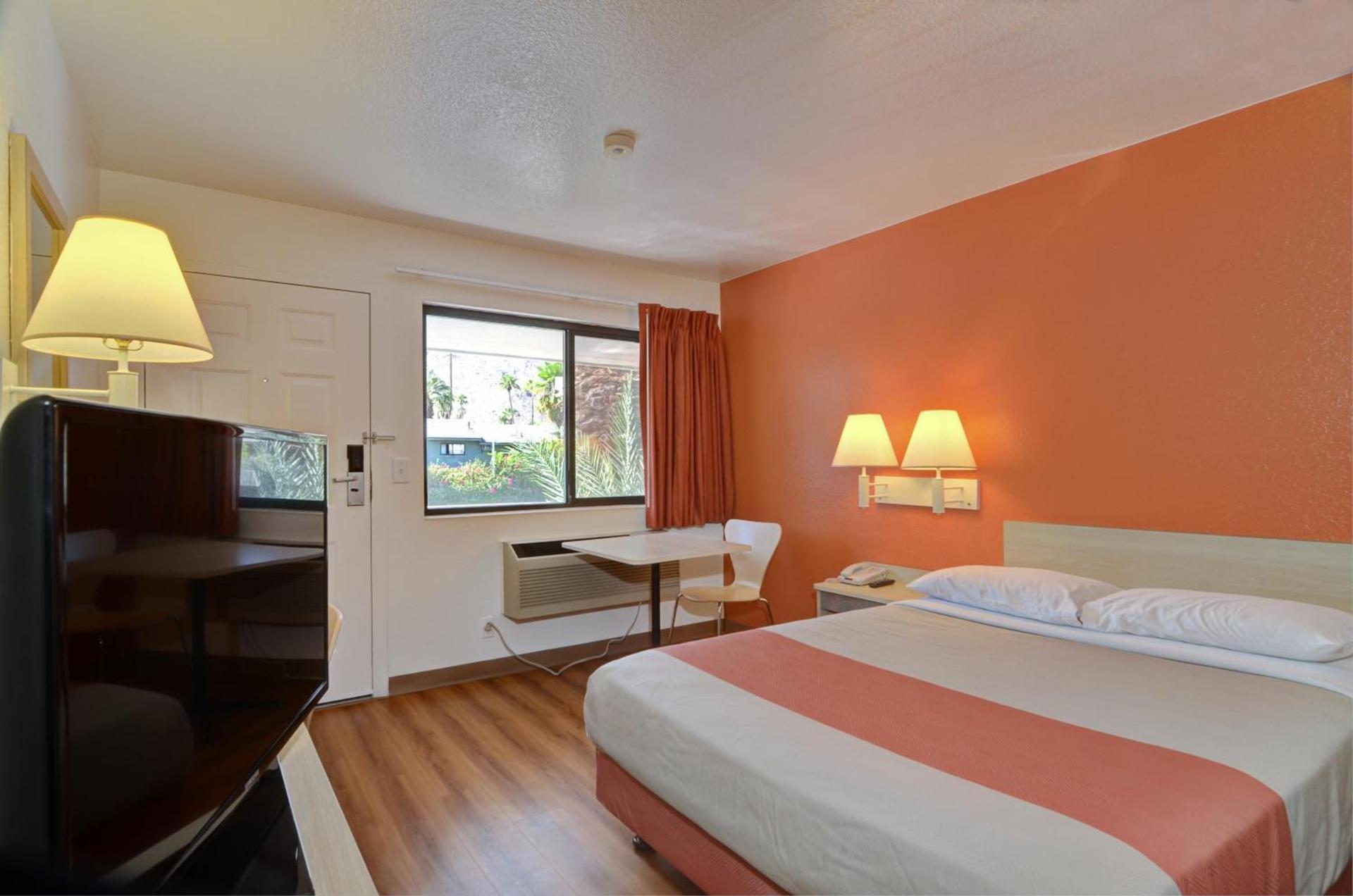 Motel 6-Palm Springs, CA - East - Palm Canyon photo 70