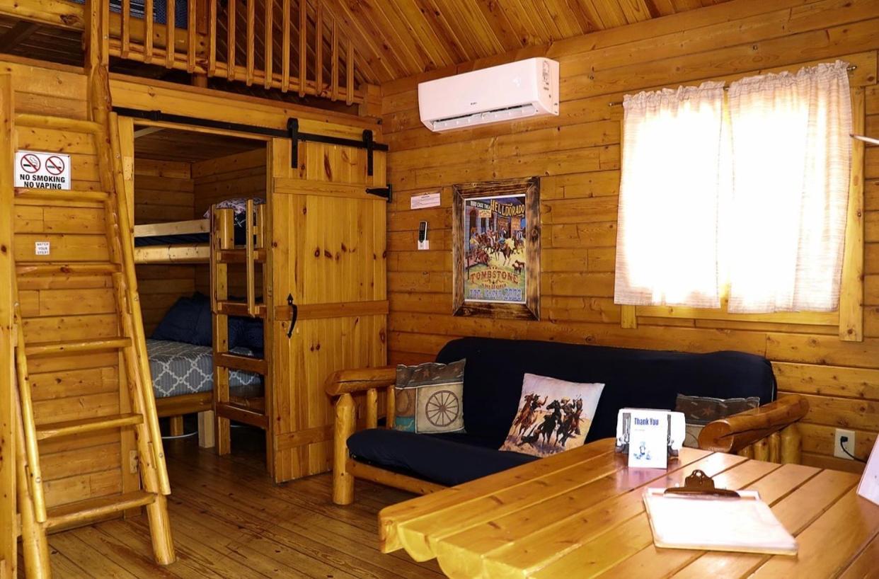 Katie's Cozy Cabins photo 26