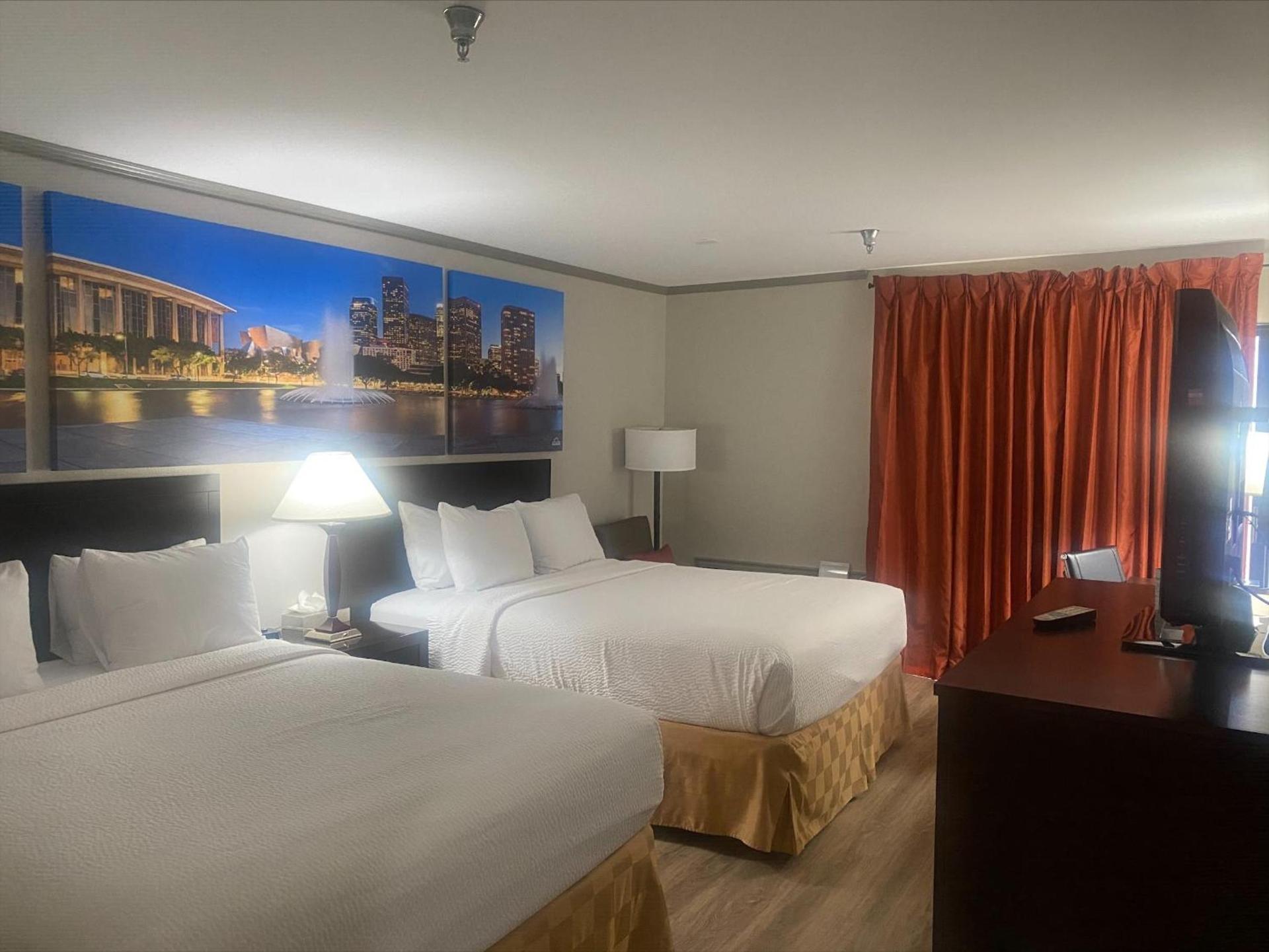 Baymont by Wyndham Monterey Park photo 31