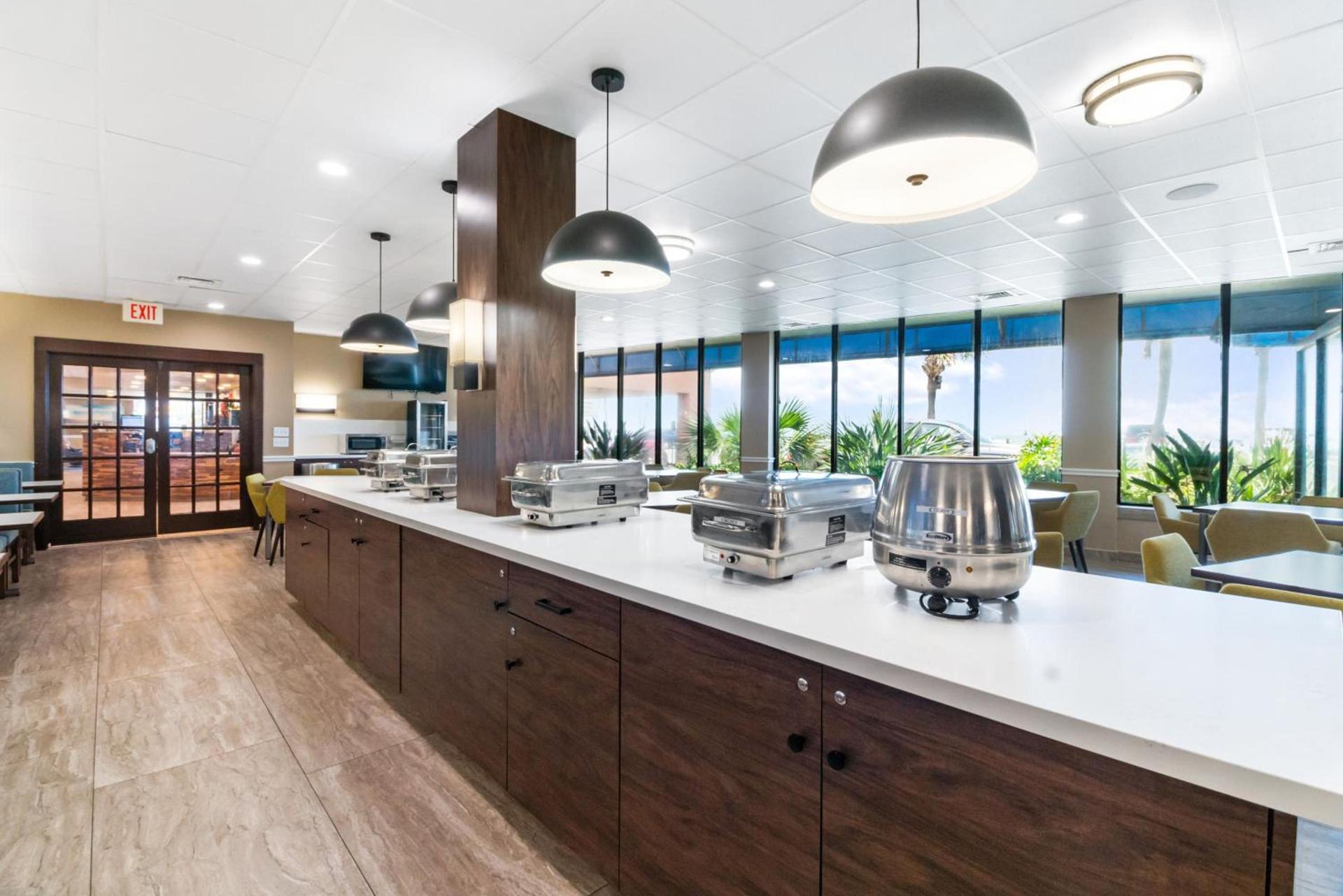 Beachfront Palms Resort Galveston, an Ascend Collection Hotel photo 21