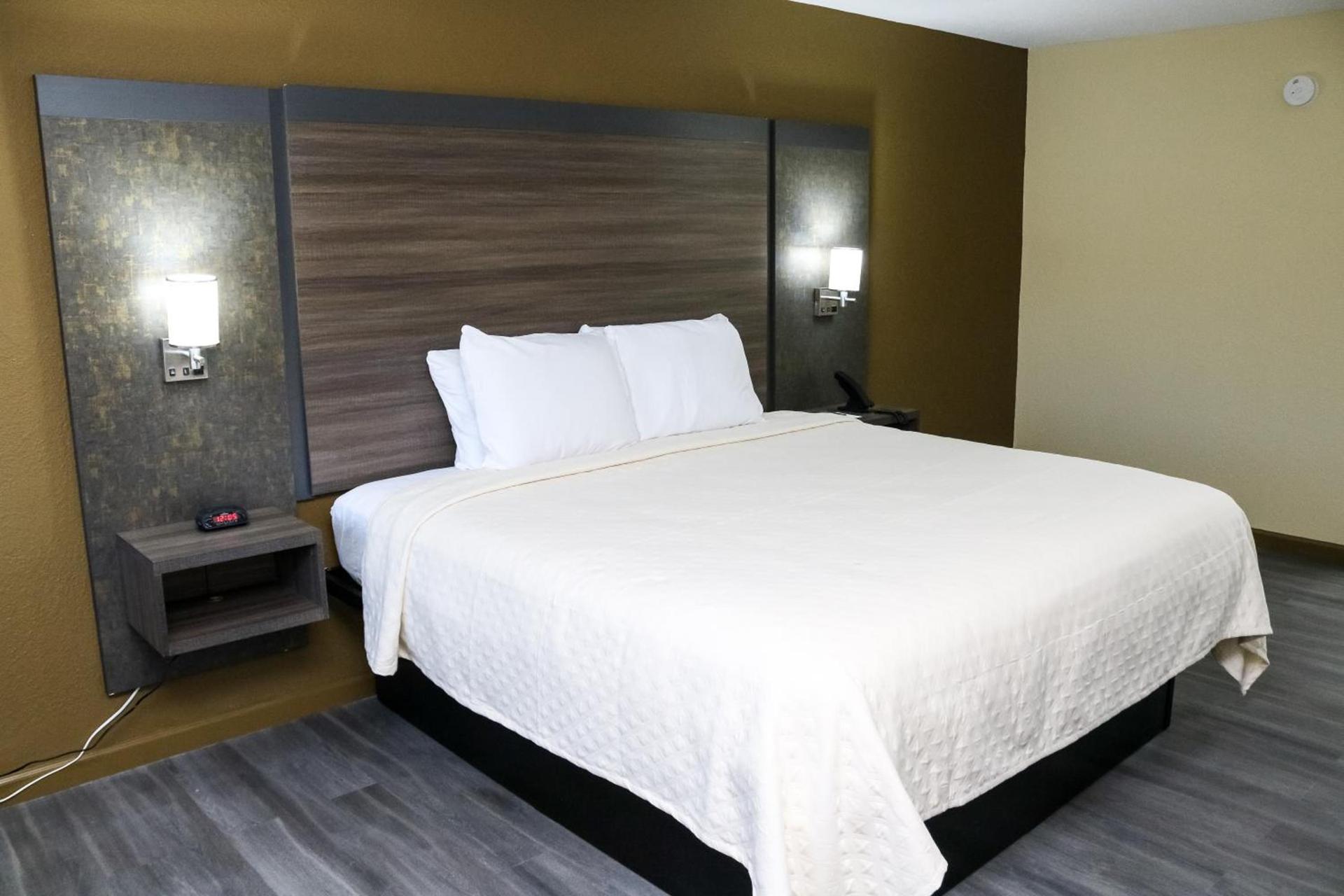 Rodeway Inn Phenix City - Columbus photo 12