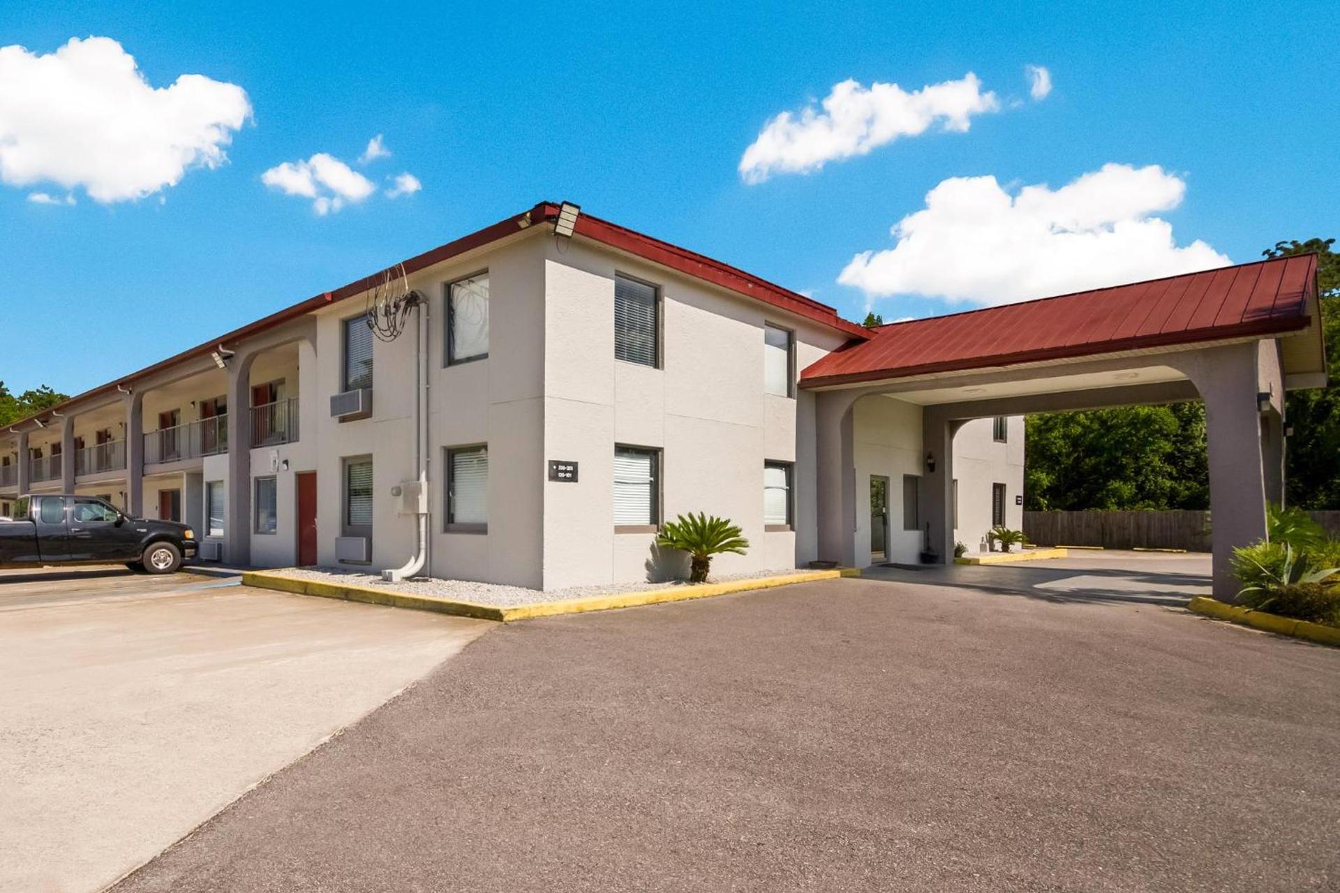Red Roof Inn Crestview photo 26