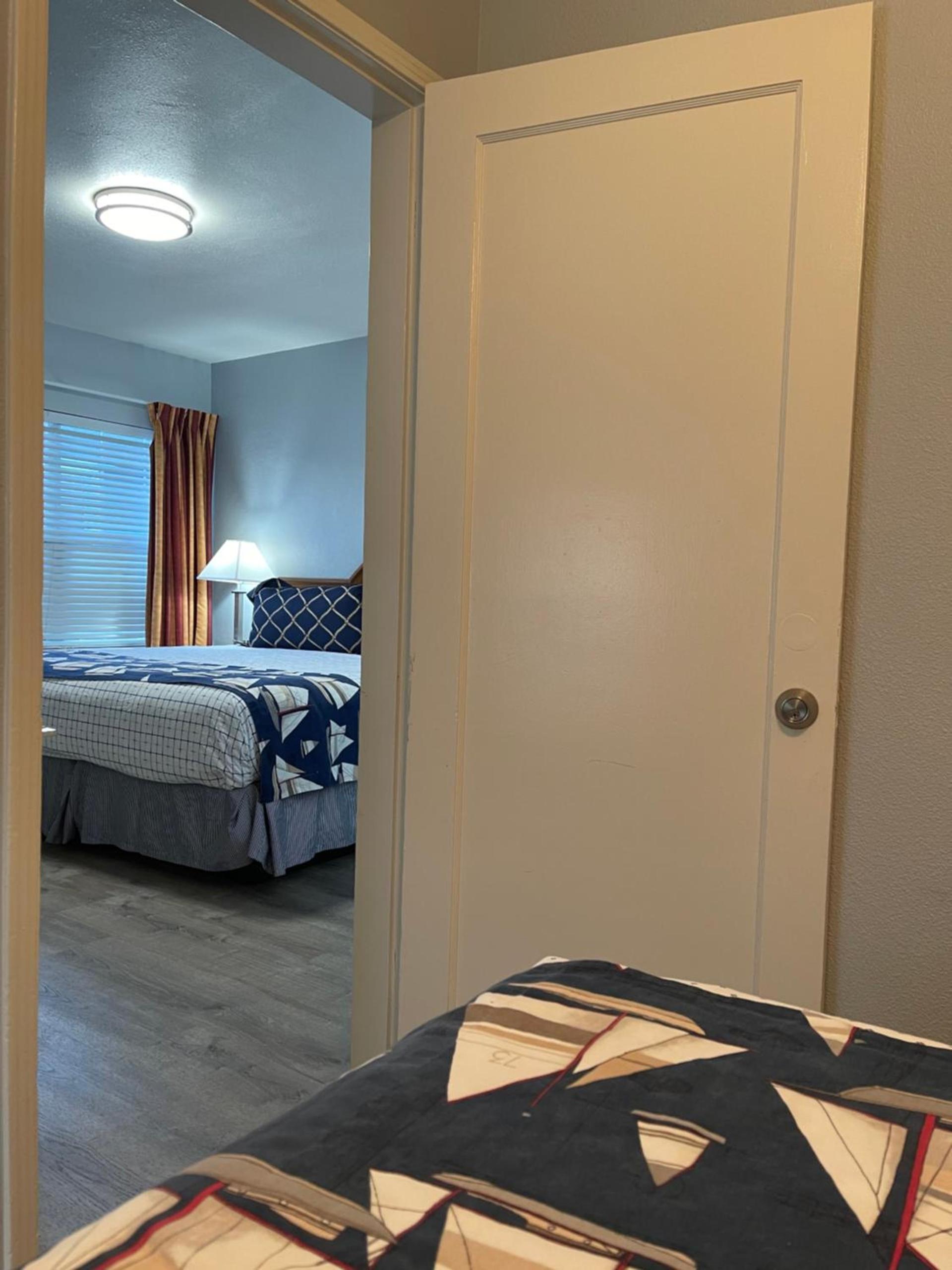 The Palomar Inn photo 44
