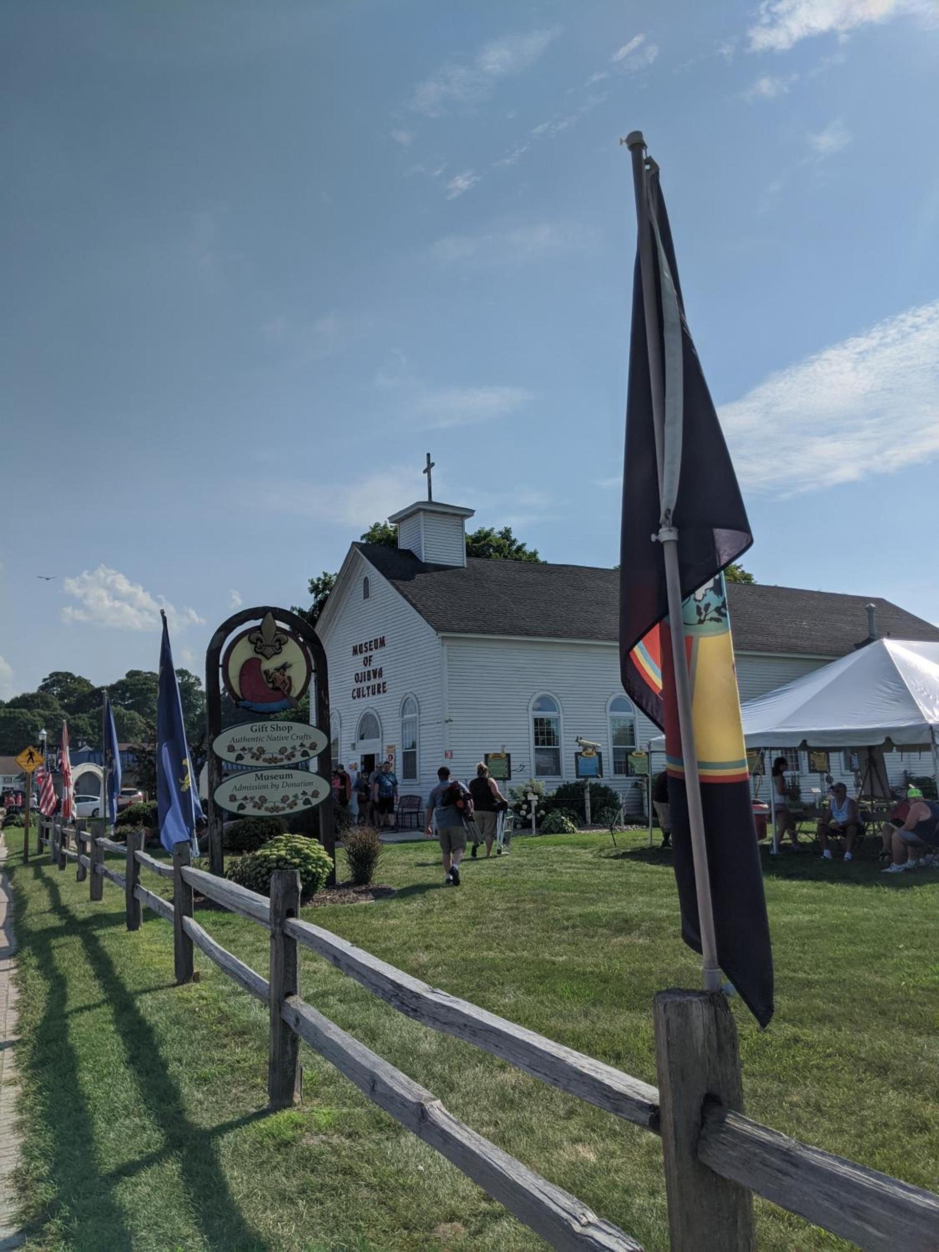 Huron Inn photo 23