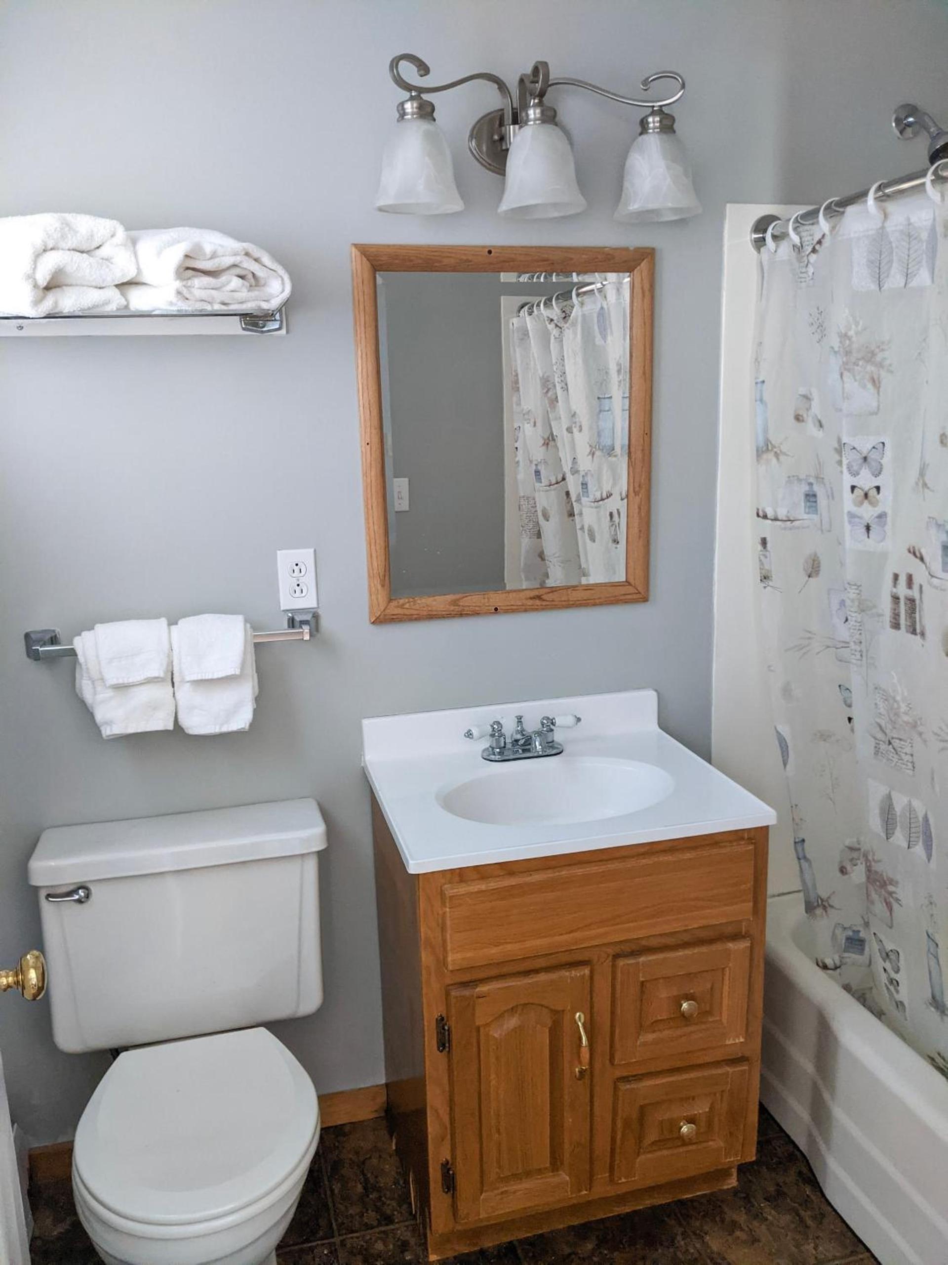 Huron Inn photo 3