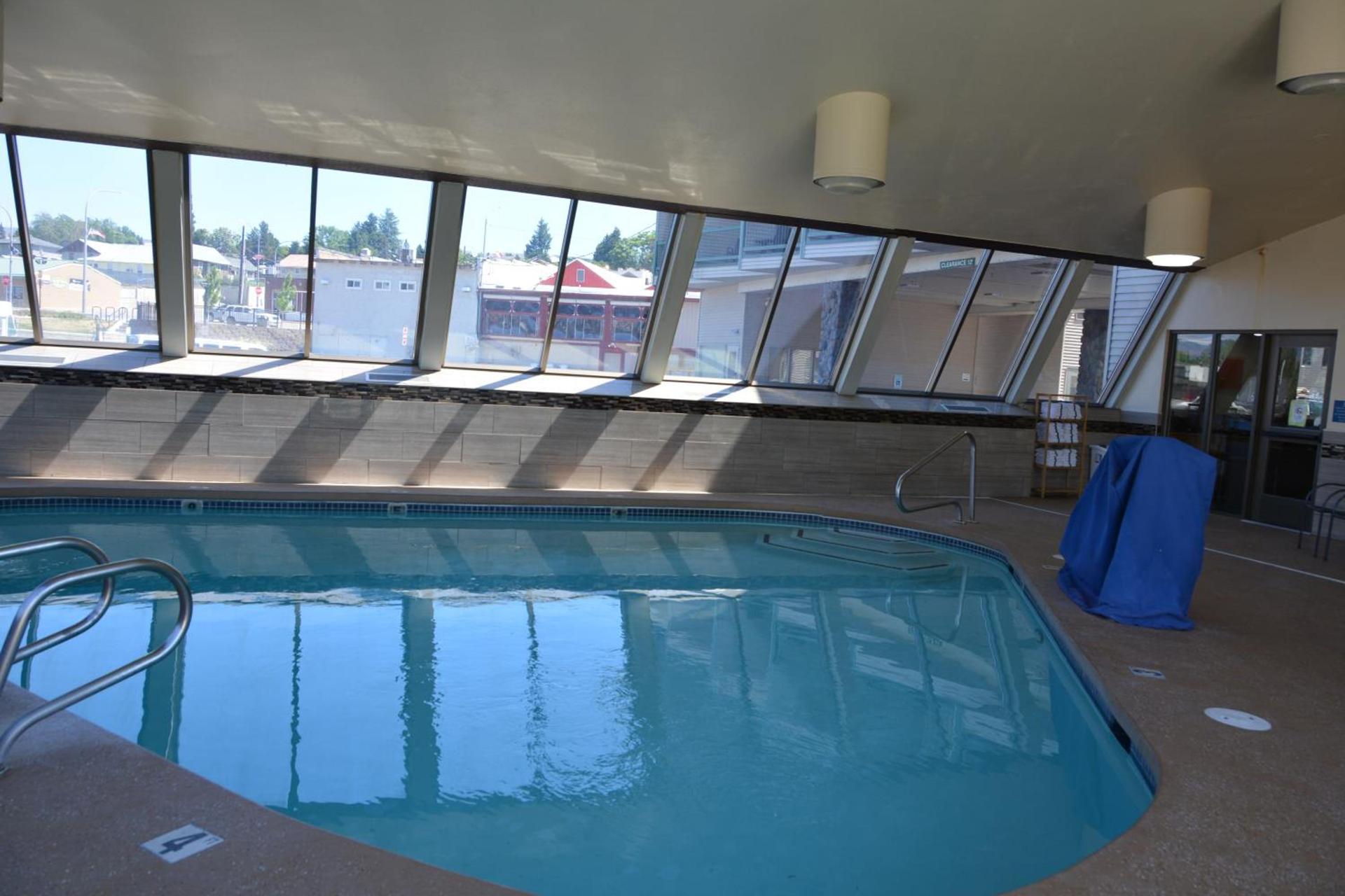 Cedars Inn photo 22
