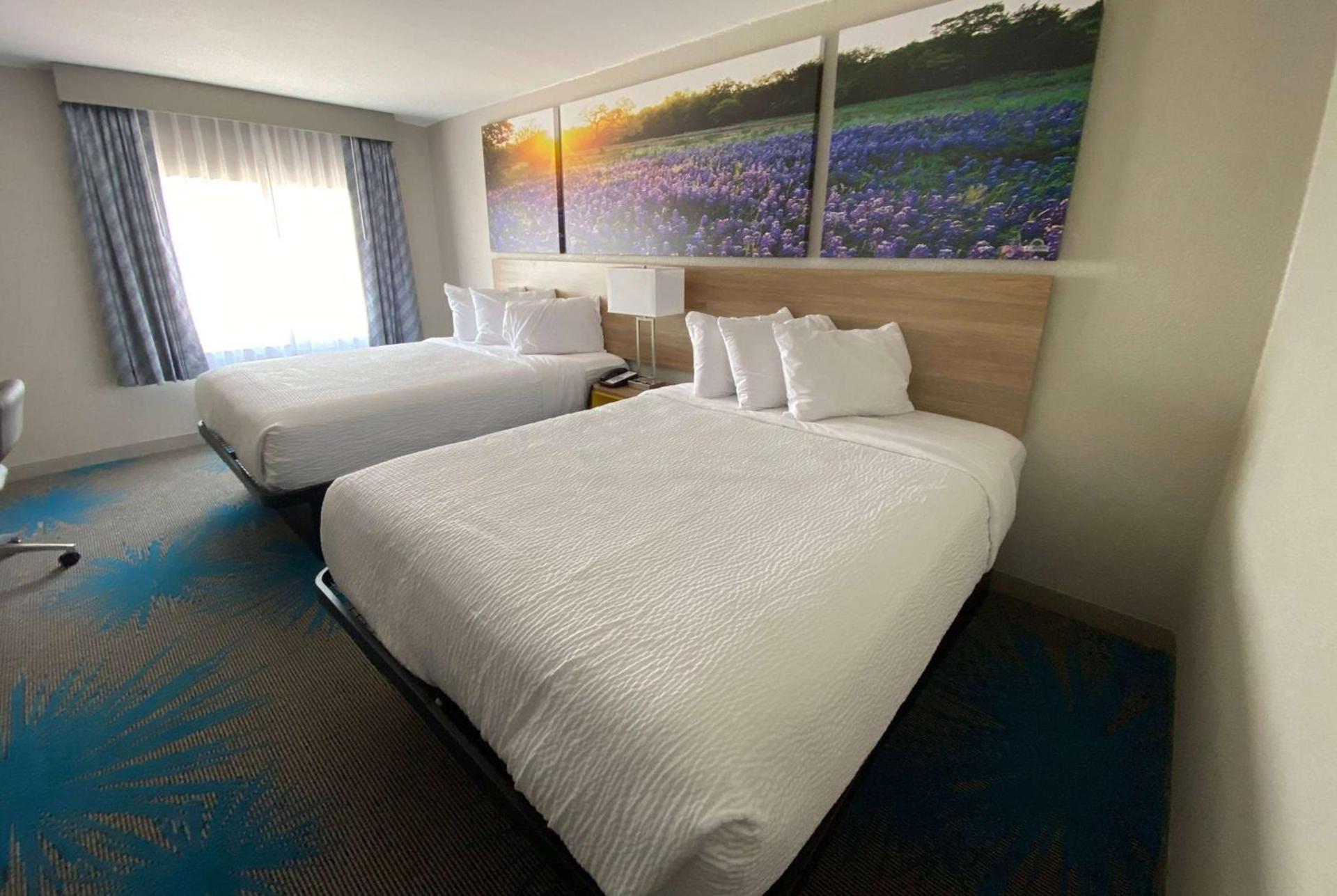 Days Inn by Wyndham Waco University Area photo 27