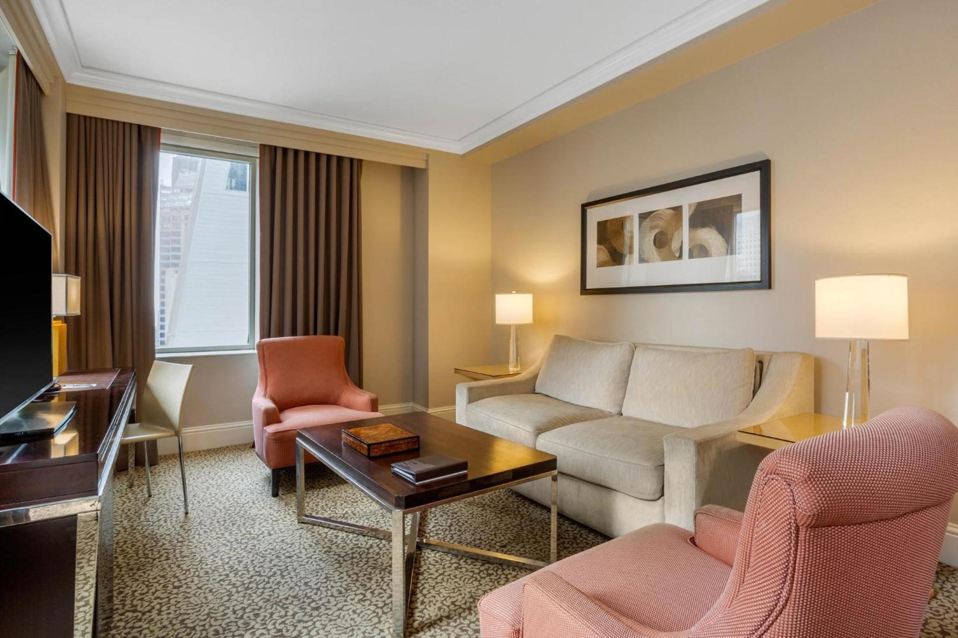 Omni Berkshire Place photo 13