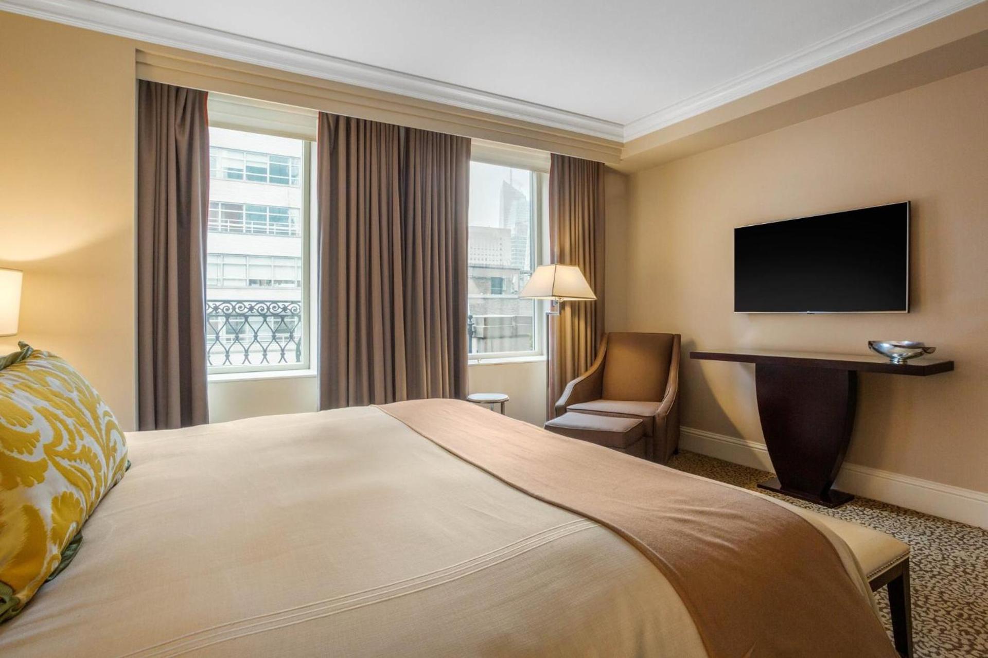 Omni Berkshire Place photo 12