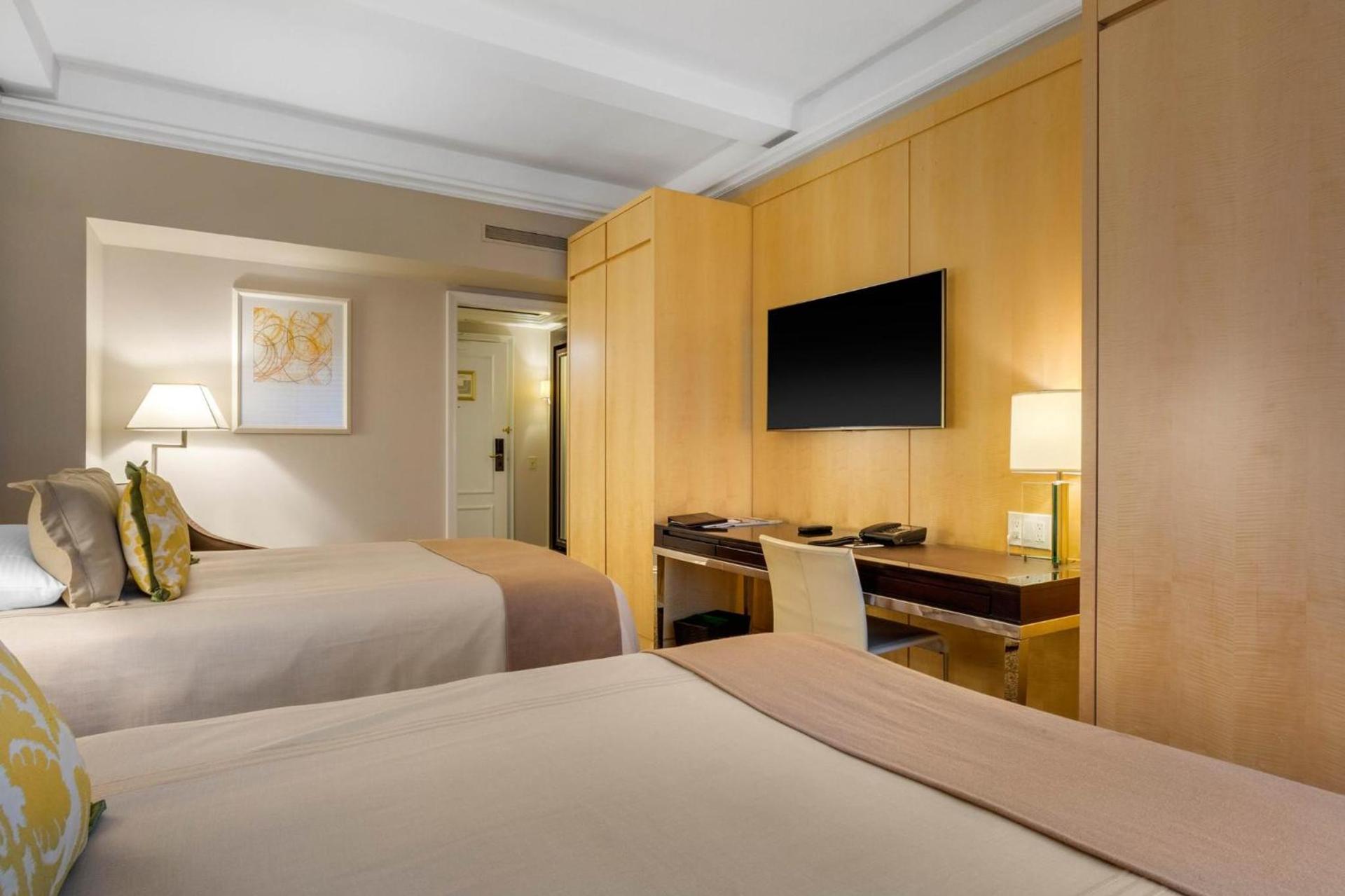 Omni Berkshire Place photo 20