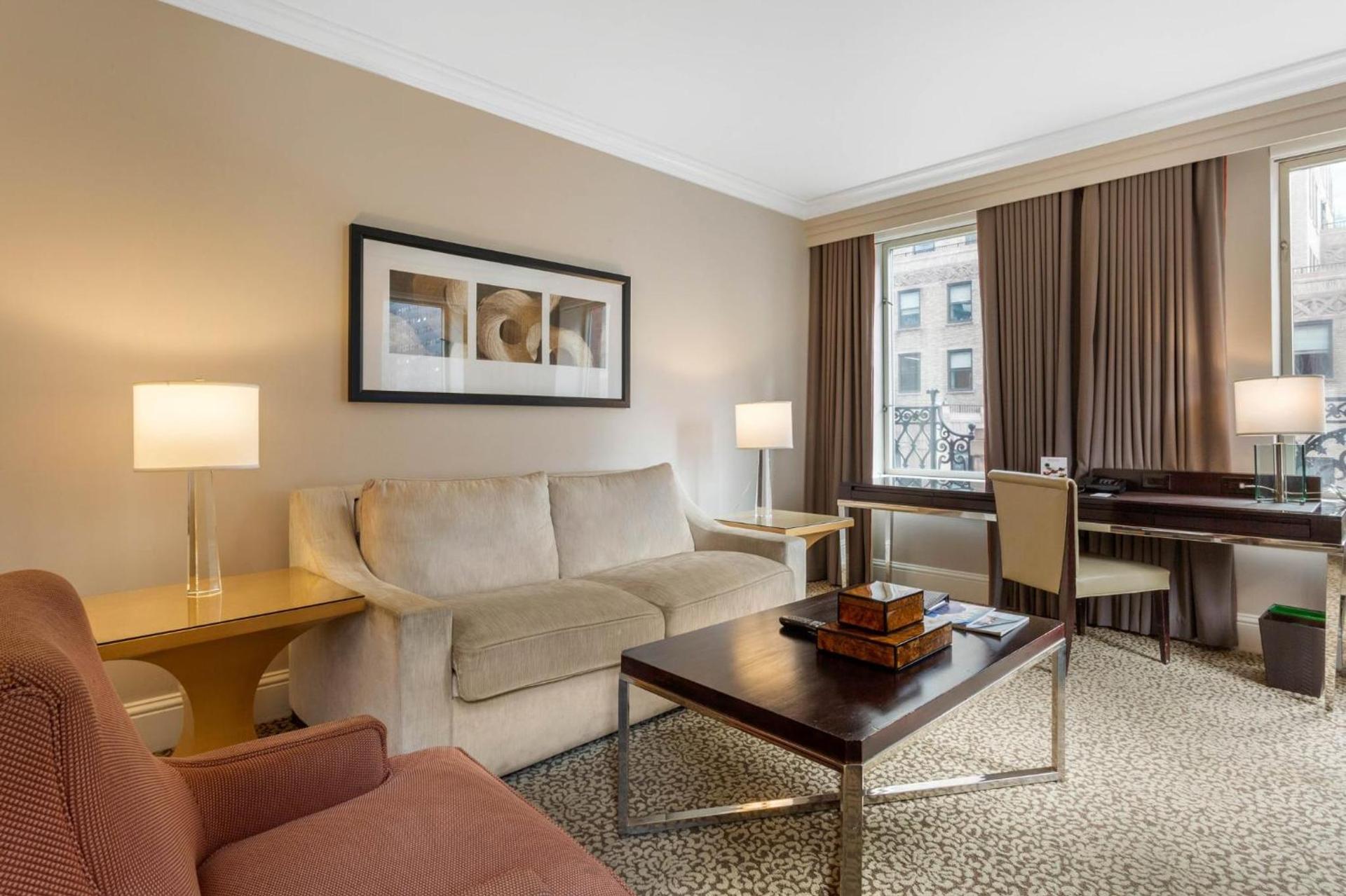 Omni Berkshire Place photo 25