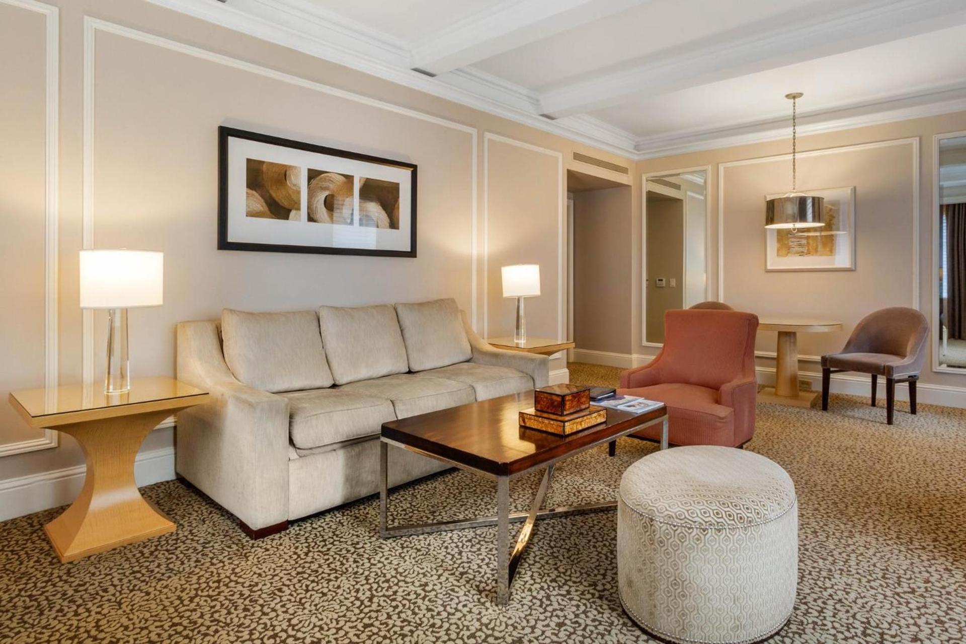 Omni Berkshire Place photo 44