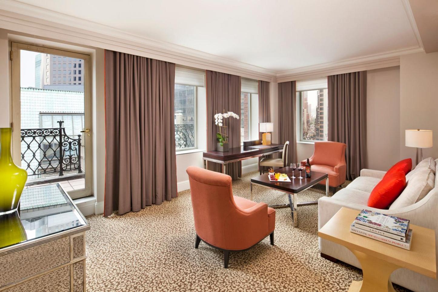 Omni Berkshire Place photo 88
